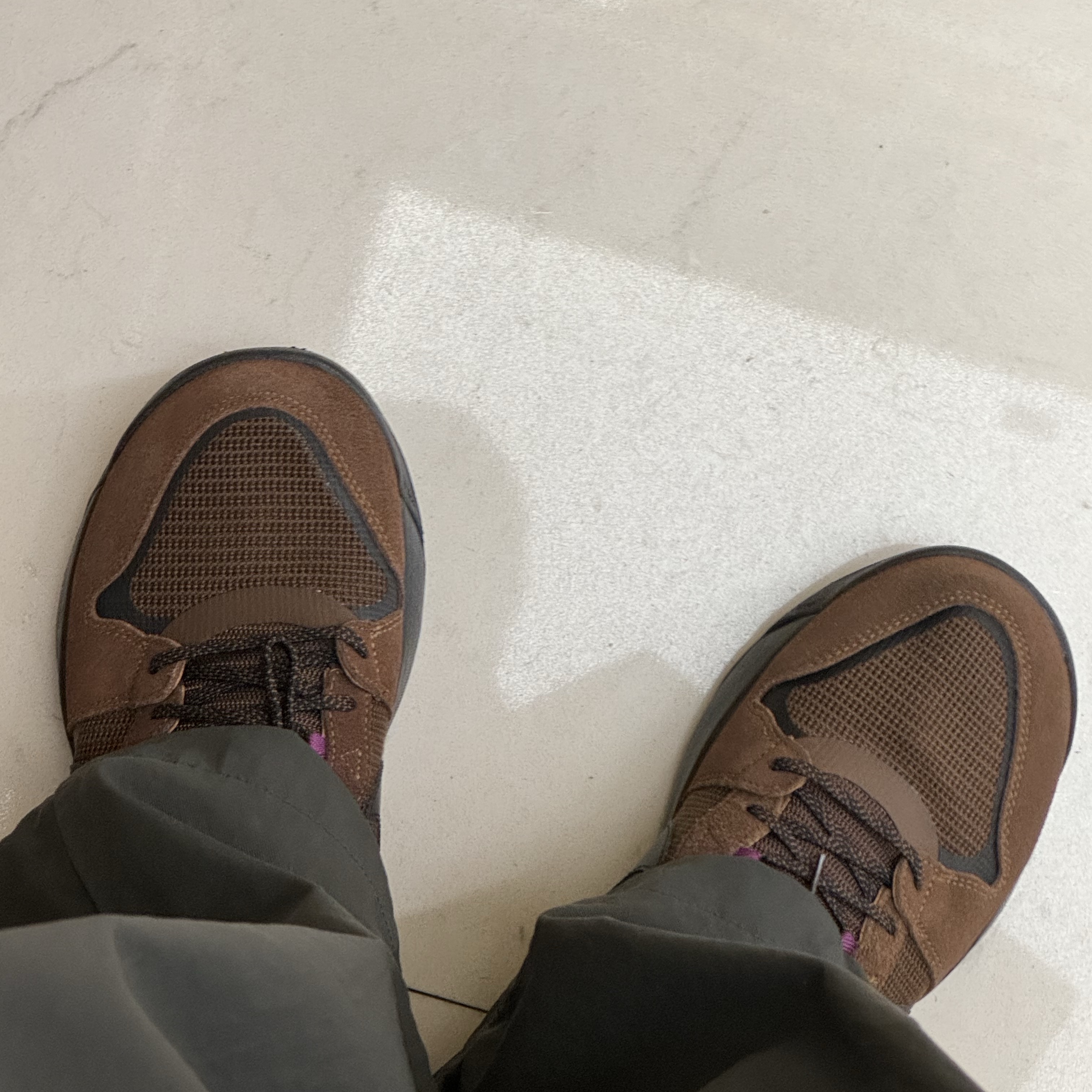 Nike ACG Lowcate Cacao Wow 착용 스타일 - 2