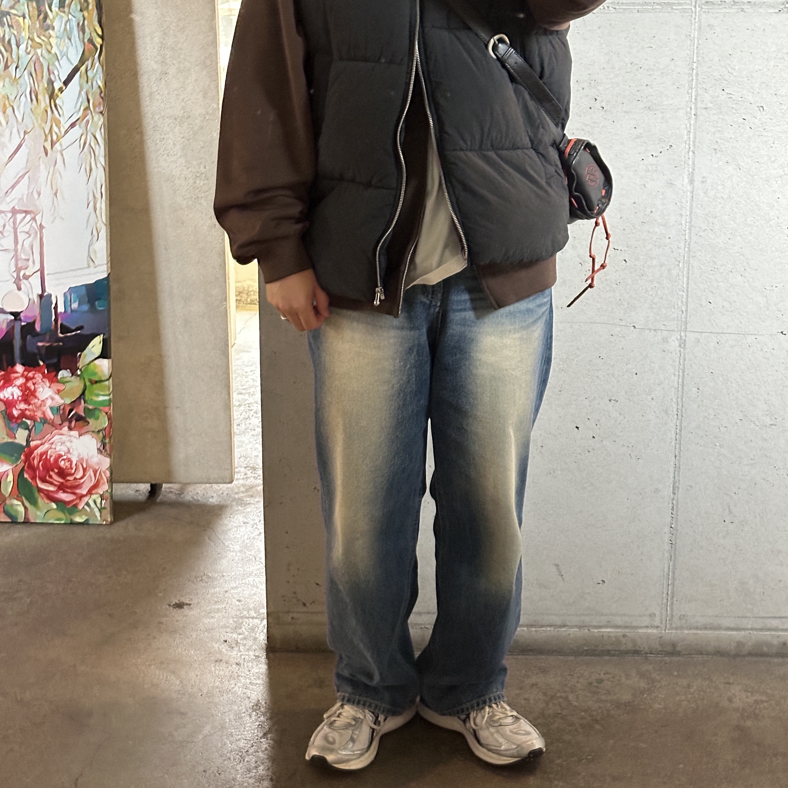Ader Error x Zara Stitch Leather Crossbody Bag Black 착용 스타일