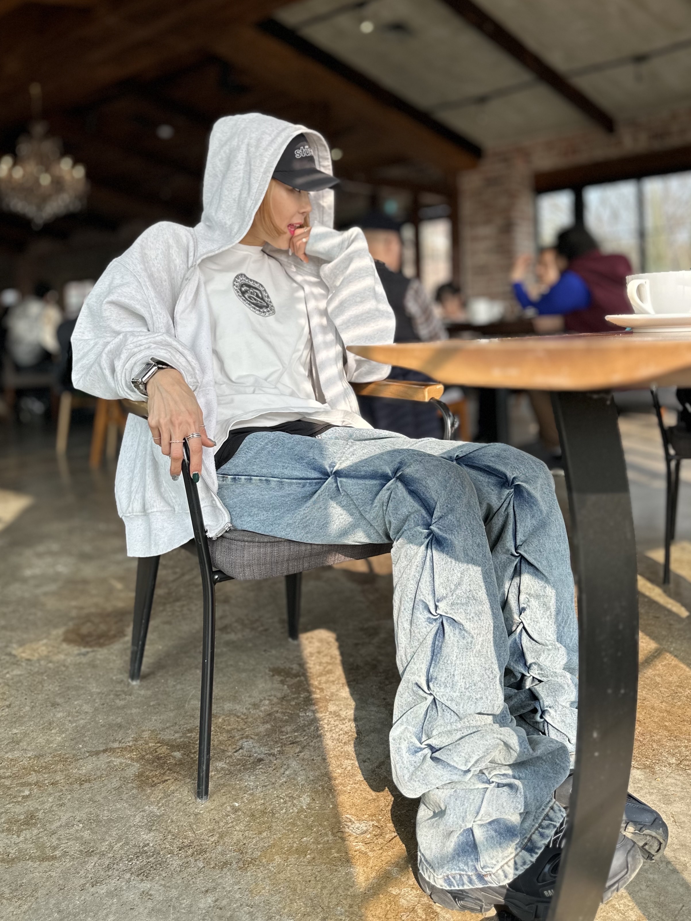 Nike x Stussy Big Swoosh LS T-Shirt White - US/EU, Balenciaga Track Sneakers Triple Black 착용 스타일 - 4