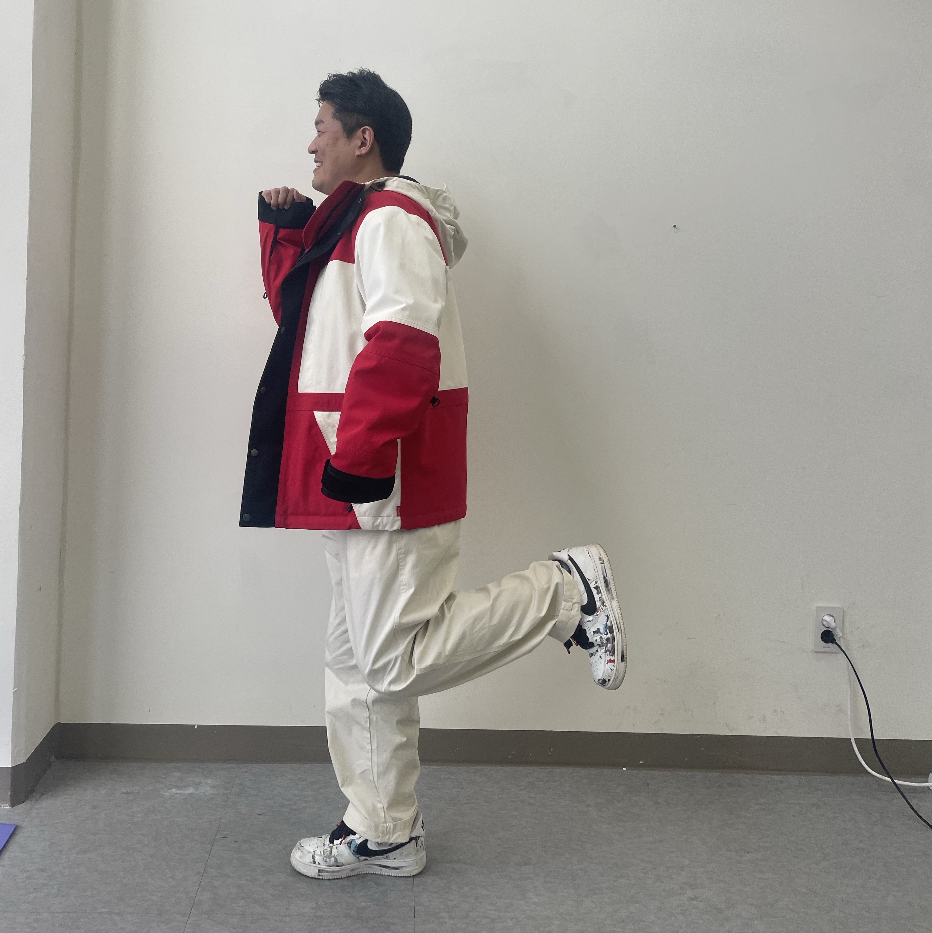 Supreme x The North Face Expedition Jacket White - 18FW, Stussy x Cactus Plant Flea Market Heart Crew 착용 스타일 - 2