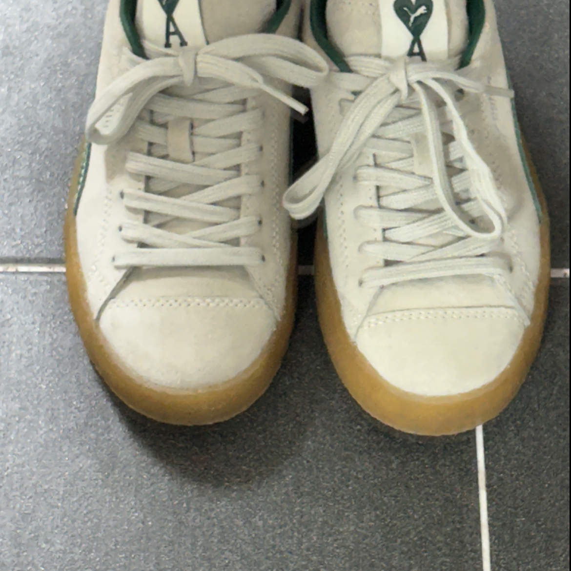 Puma x AMI Suede Crepe Pristine 착용 스타일 - 1