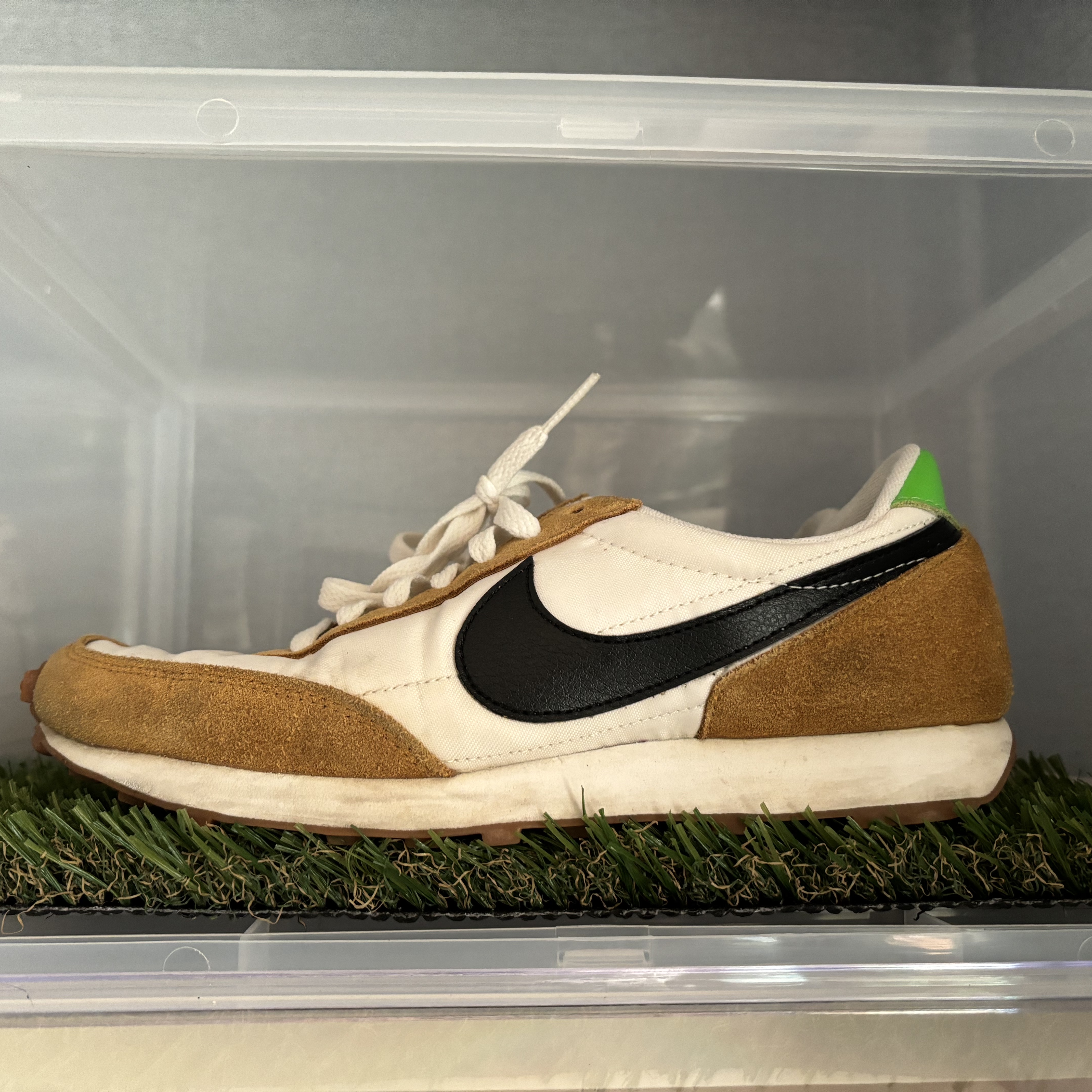 (W) Nike Daybreak Wheat 착용 스타일