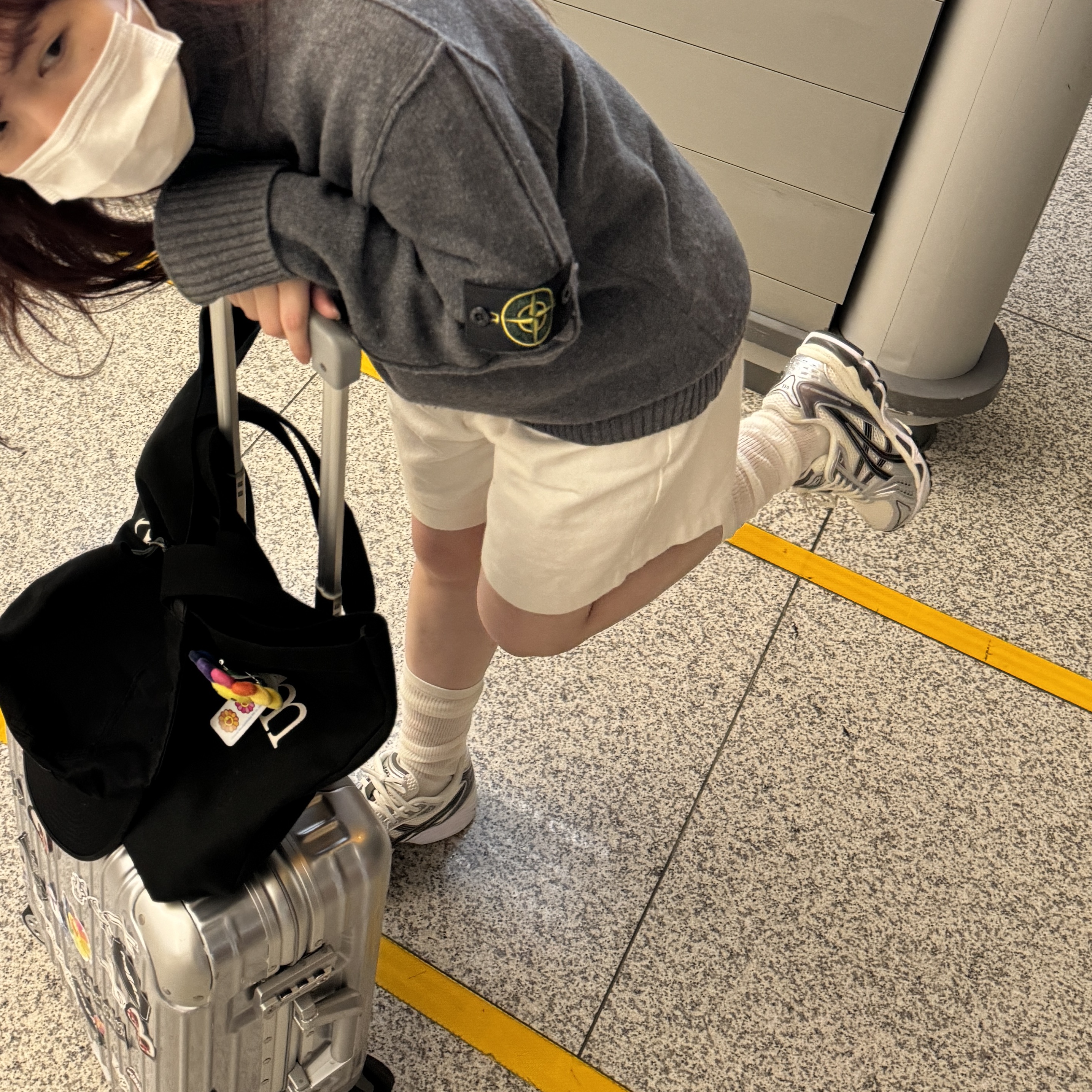 Stone Island 540A3 High Neck Half Button Lambswool Knit Steel Grey Melange - 23FW, Asics Gel-Kayano 14 Cream Black 착용 스타일 - 3