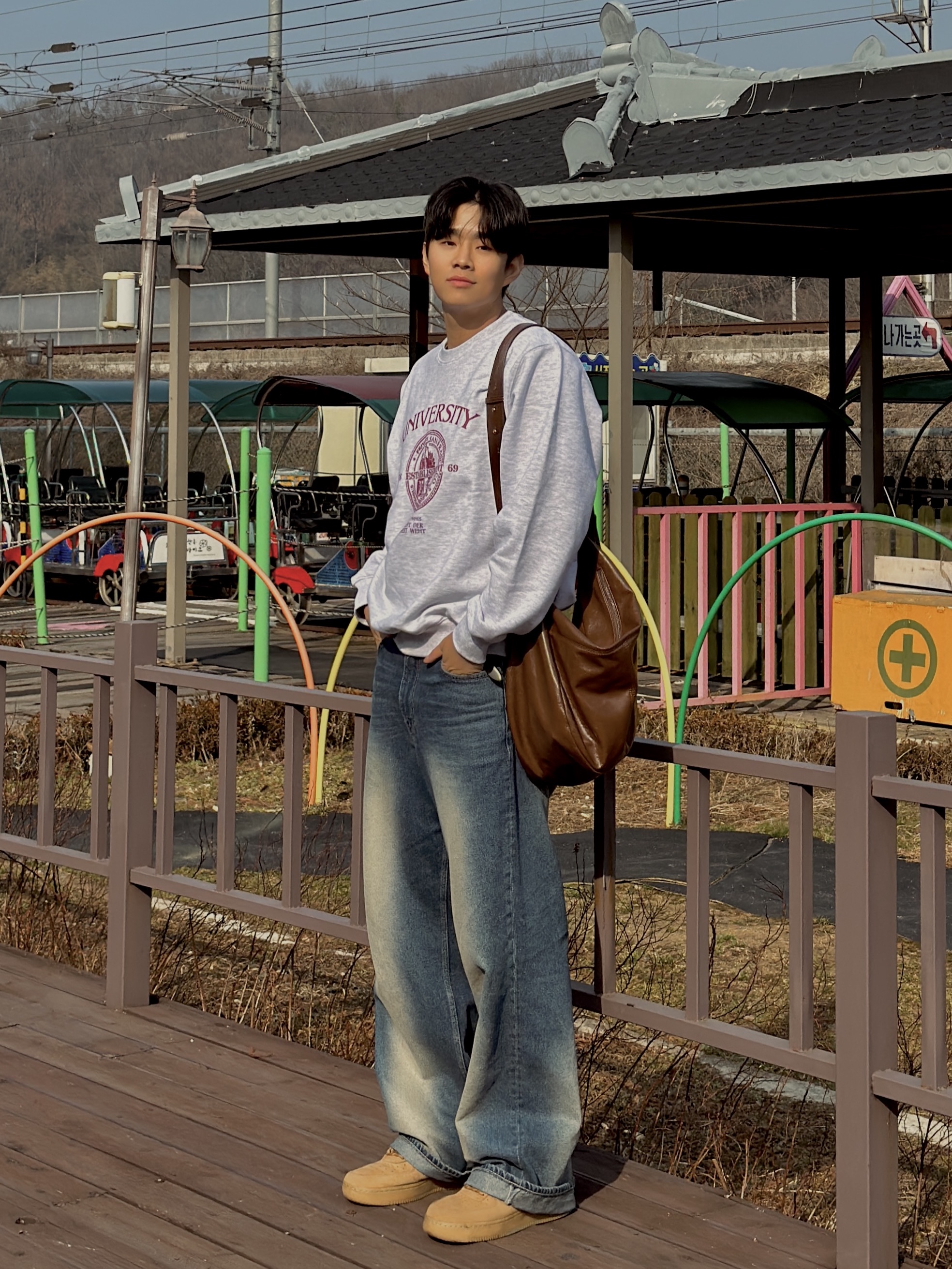 Nike Air Force 1 '07 WB Flax 착용 스타일 - 2