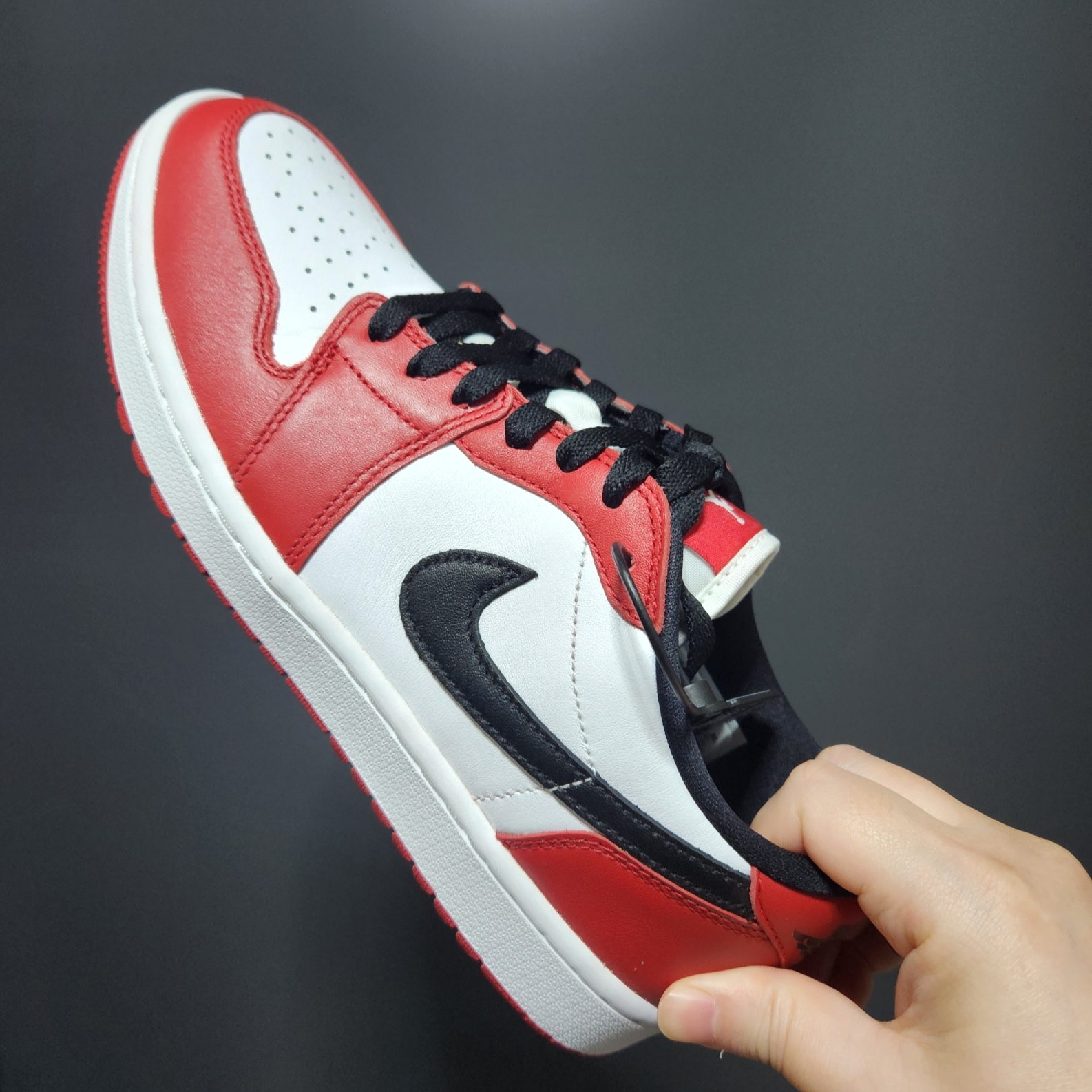 Jordan 1 Low Golf Chicago 착용 스타일