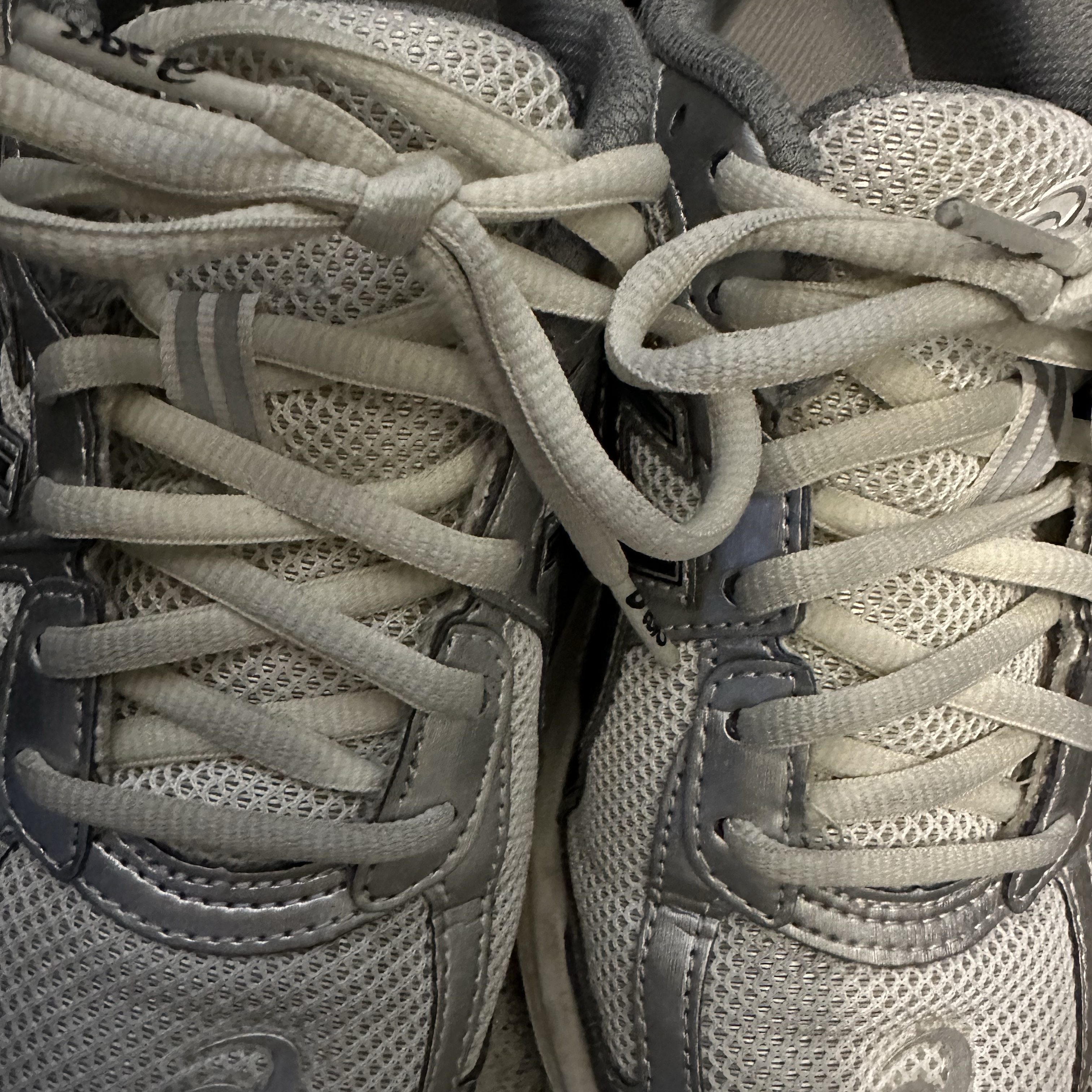 Asics Jog 100 S White Black - 2E Wide 착용 스타일