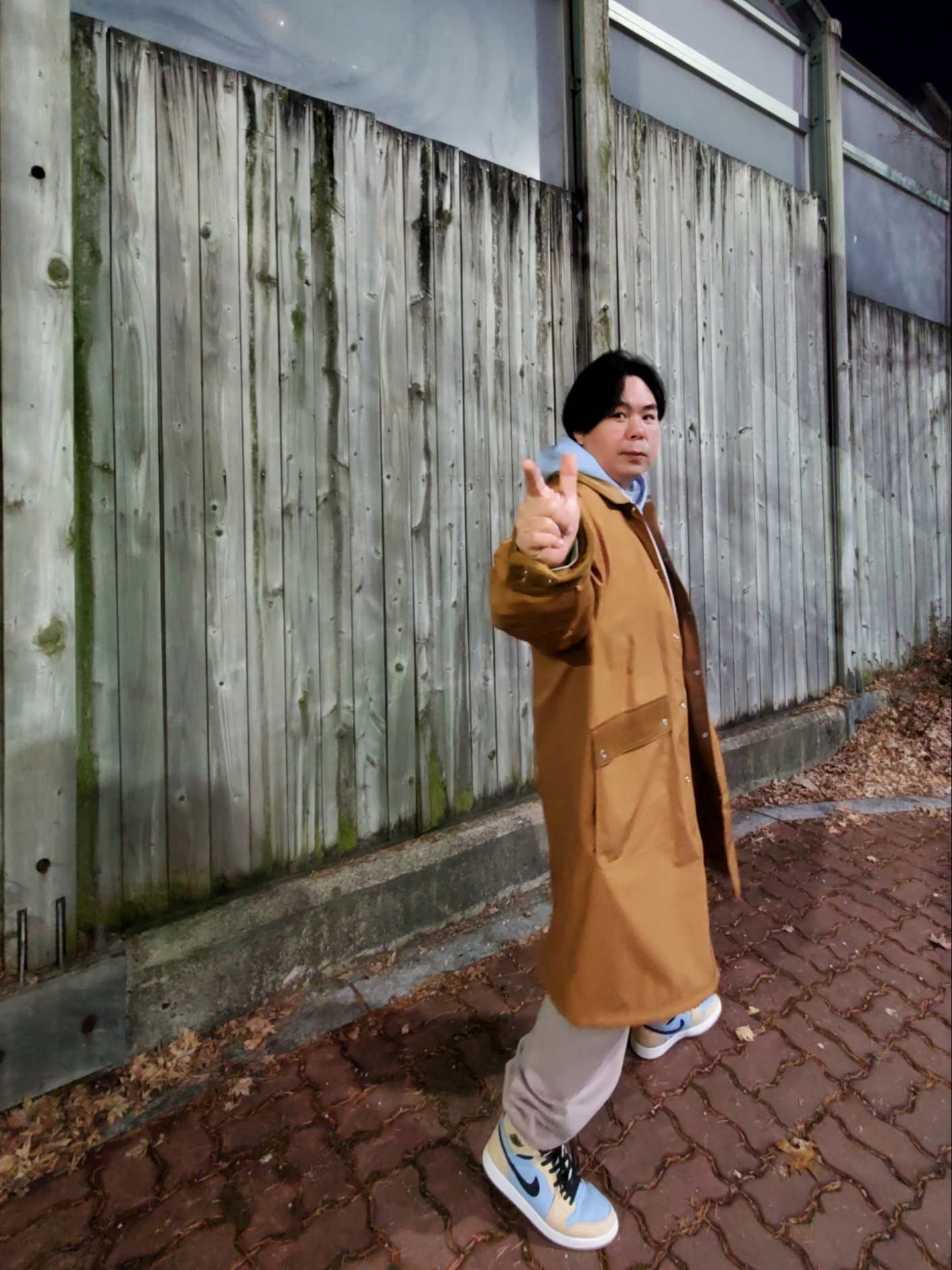 (W) 조던 1 줌 에어 컴포트 싸이킥 블루 세서미, (W) 나이키 NRG 솔로 스우시 플리스 팬츠 몰트 - US/EU 착용 스타일 - 2