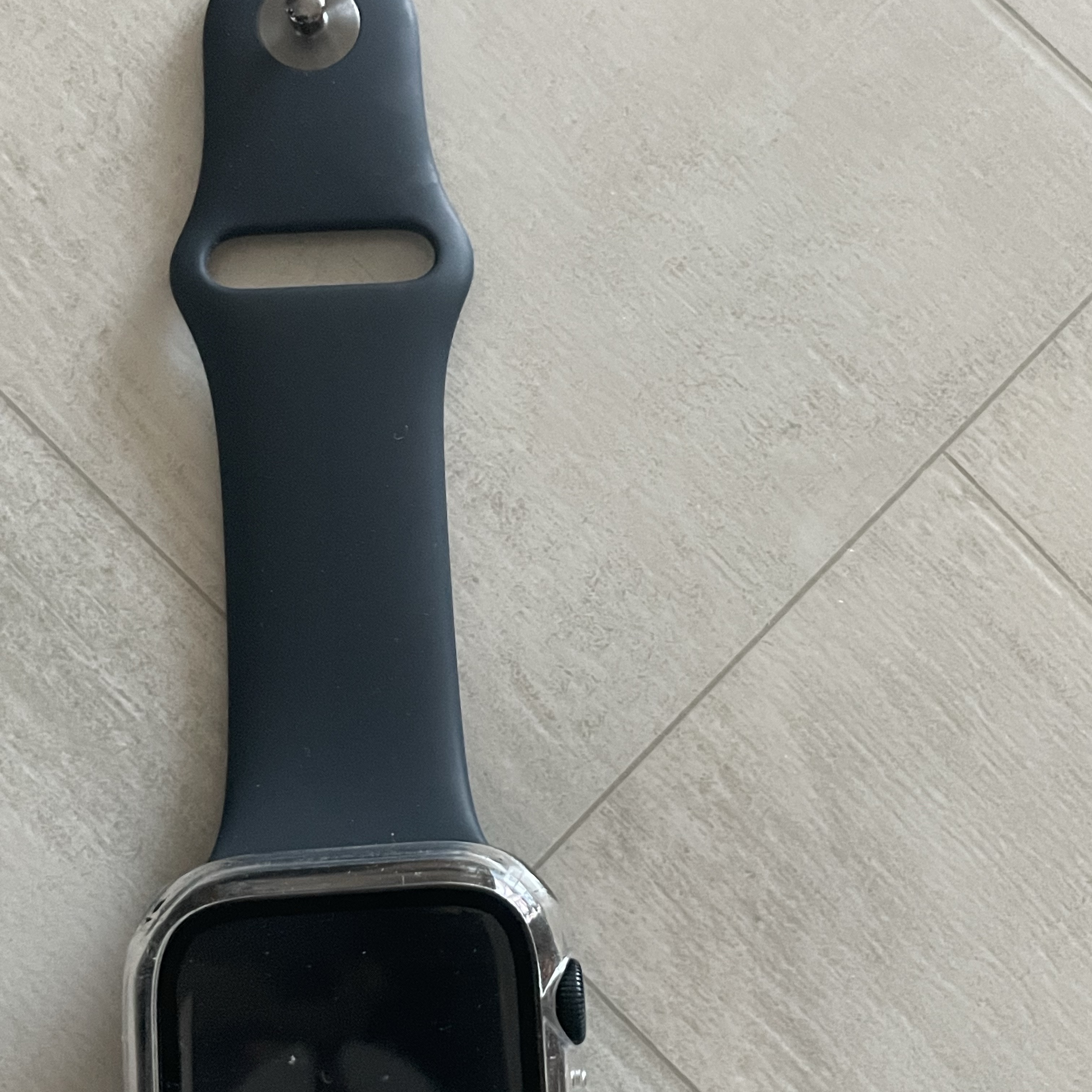 Apple Watch SE 2023 44mm GPS Midnight Aluminium Case with Sport Band S/M Midnight (Korean Ver.) 착용 스타일 - 3