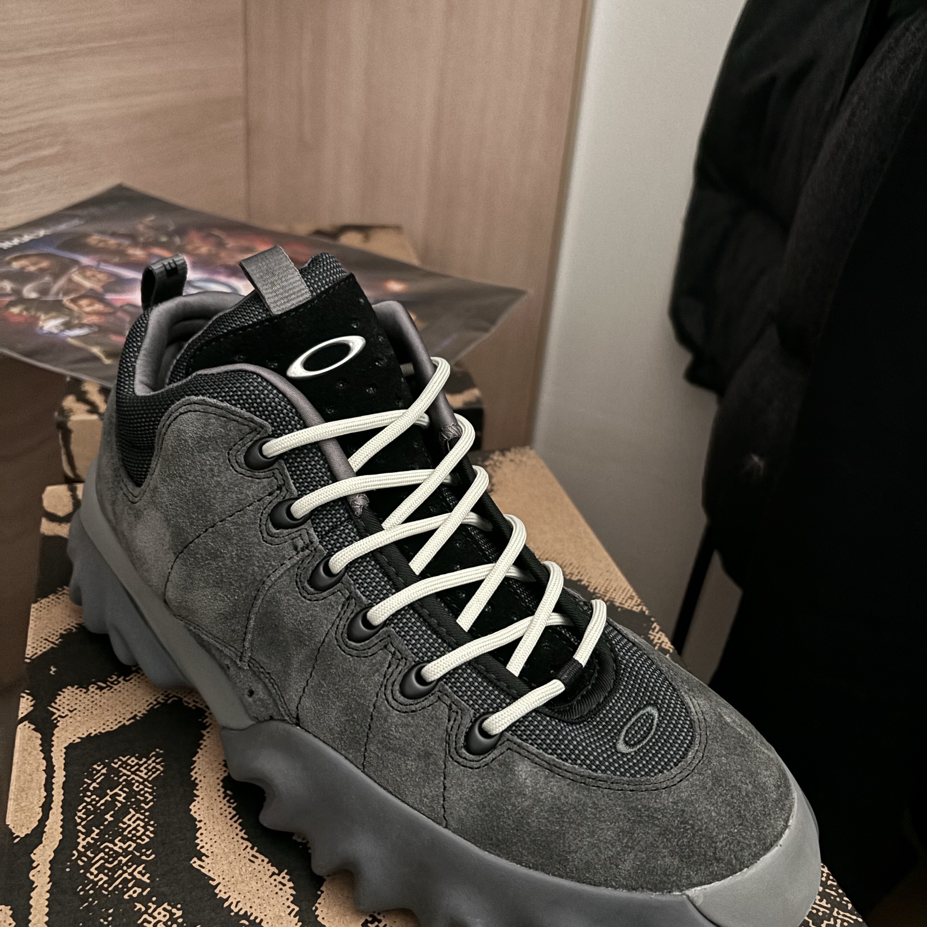 Oakley Factory Team Nubuck Edge Boot Black Ink 착용 스타일 - 2