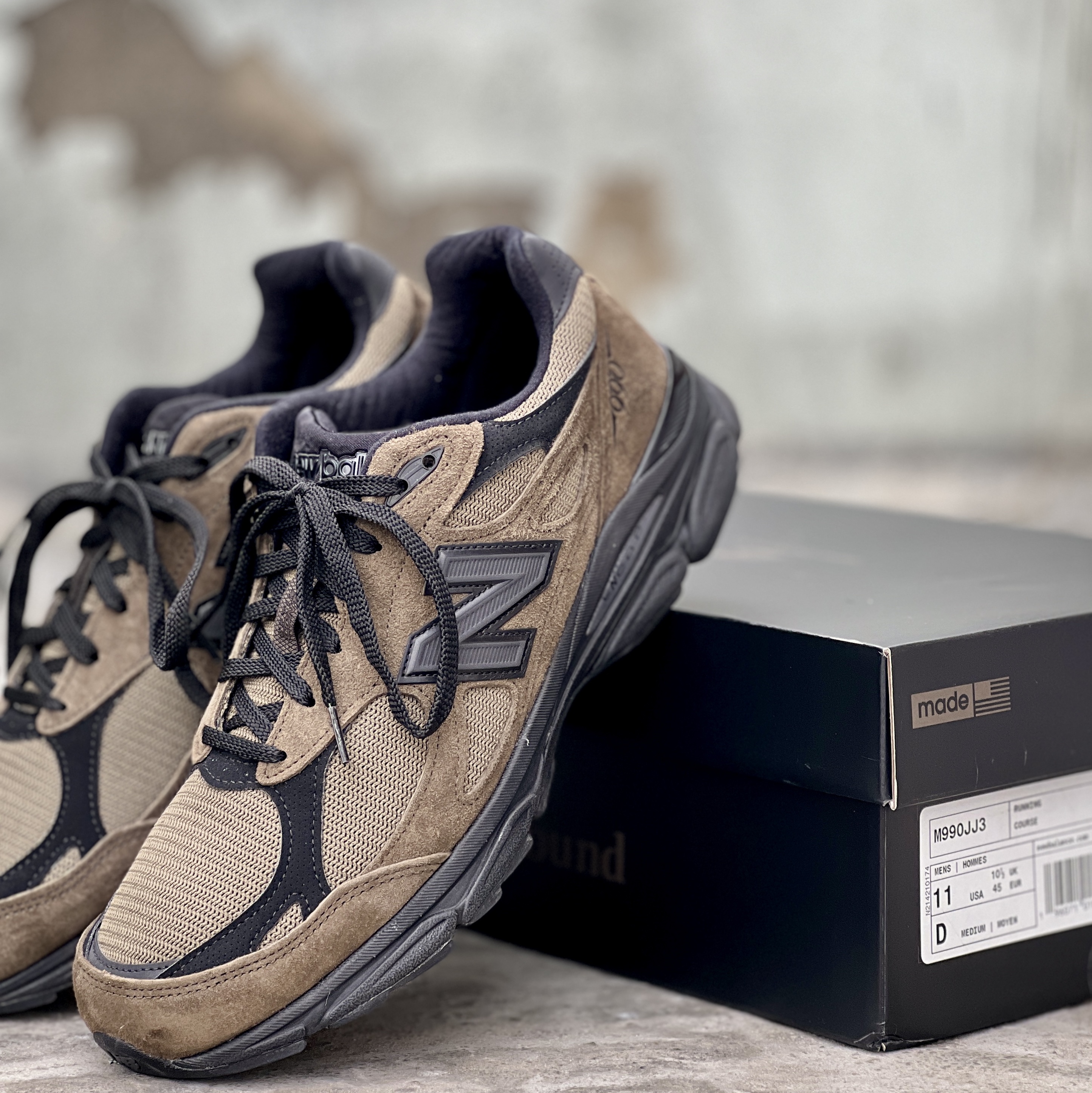 New Balance x JJJJound 990v3 Brown Black 착용 스타일