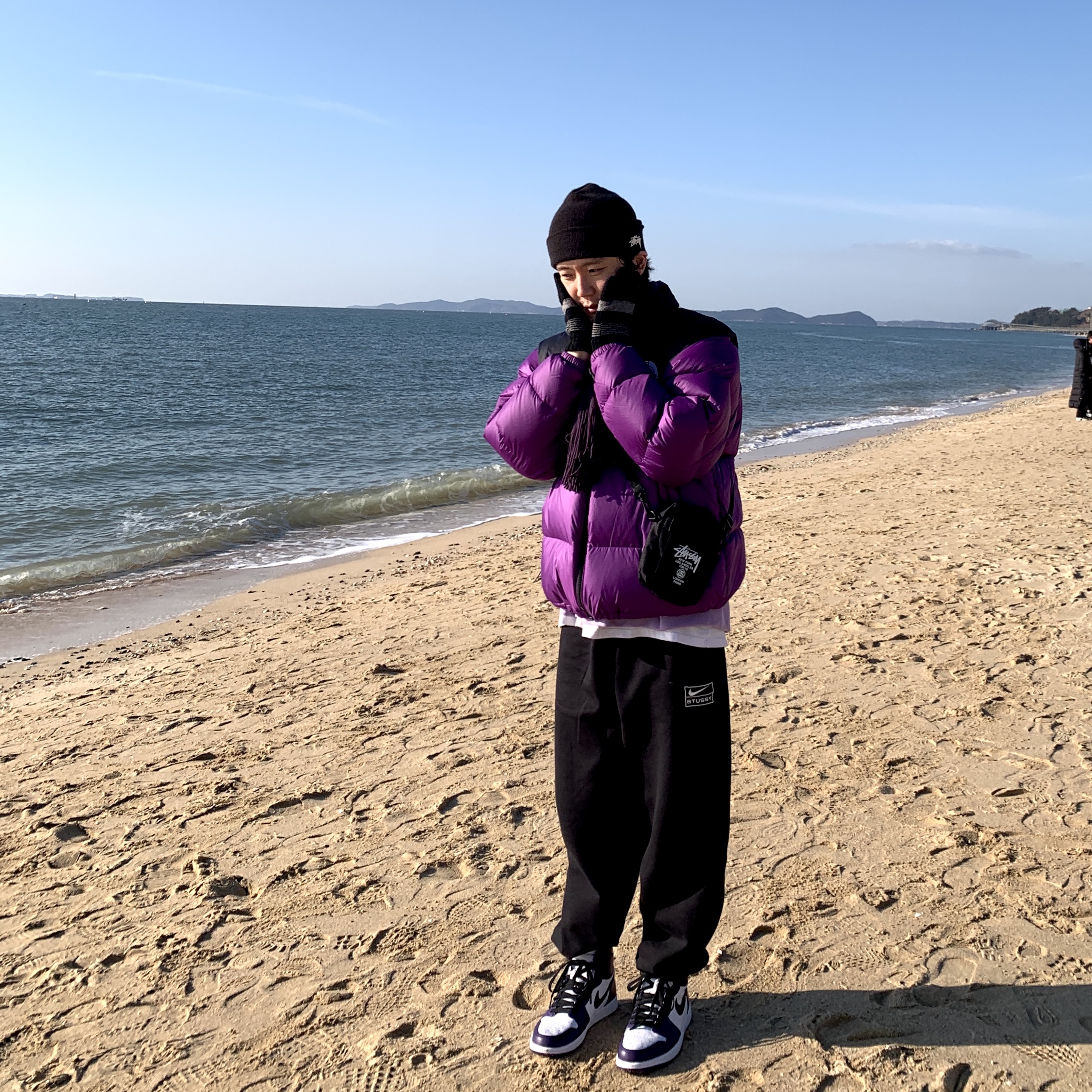 Jordan 1 Retro High OG Court Purple 2020, The North Face 1996 Eco Nuptse Jacket Purple 착용 스타일 - 2