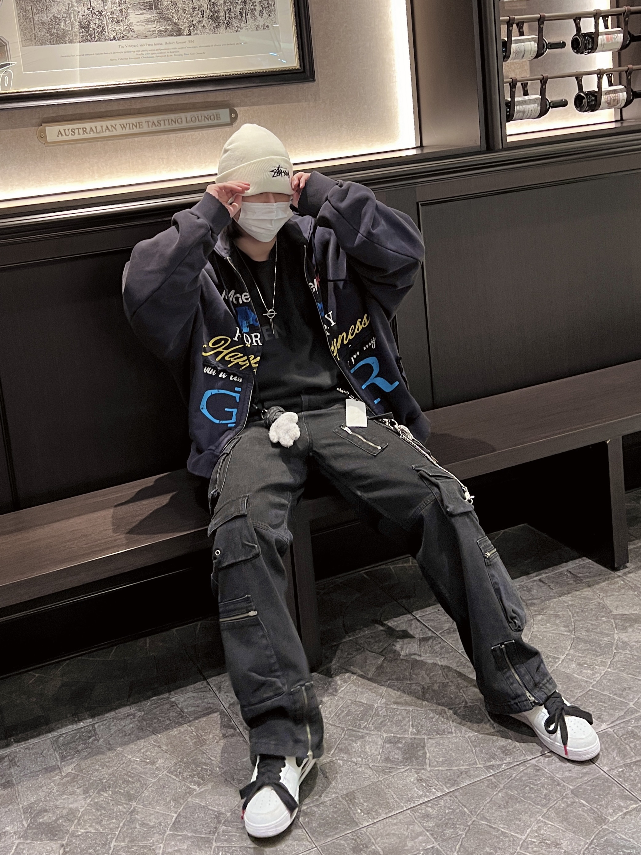 Project G/R Happiness Zip Hoodie Navy, Essentials 3D Silicon Applique Crewneck Dark Slate/Black 2020 착용 스타일 - 2