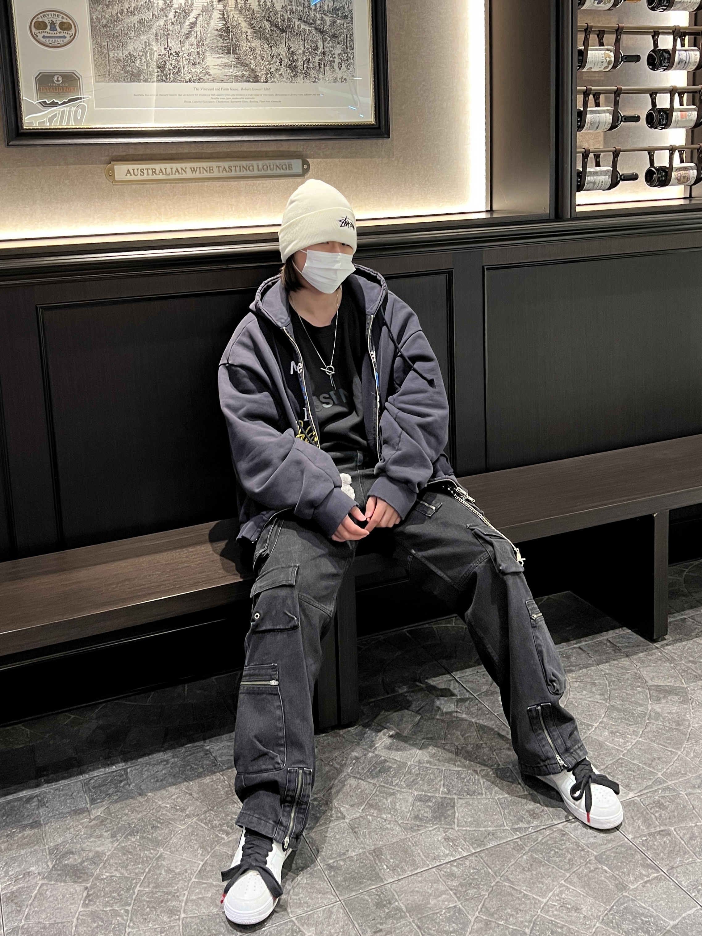 Project G/R Happiness Zip Hoodie Navy, Essentials 3D Silicon Applique Crewneck Dark Slate/Black 2020 착용 스타일 - 1