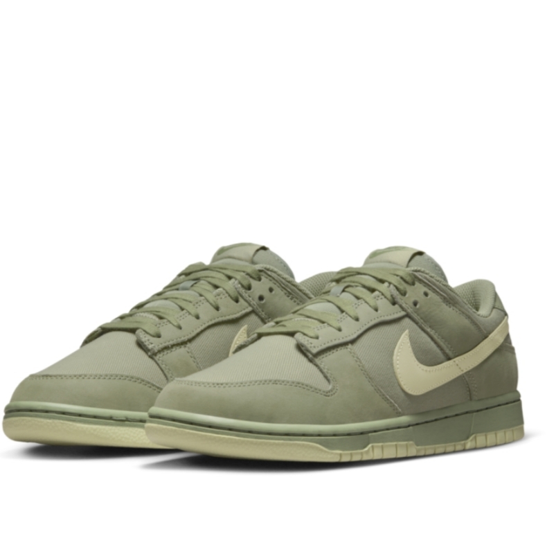 Nike Dunk Low PRM Oil Green 착용 스타일