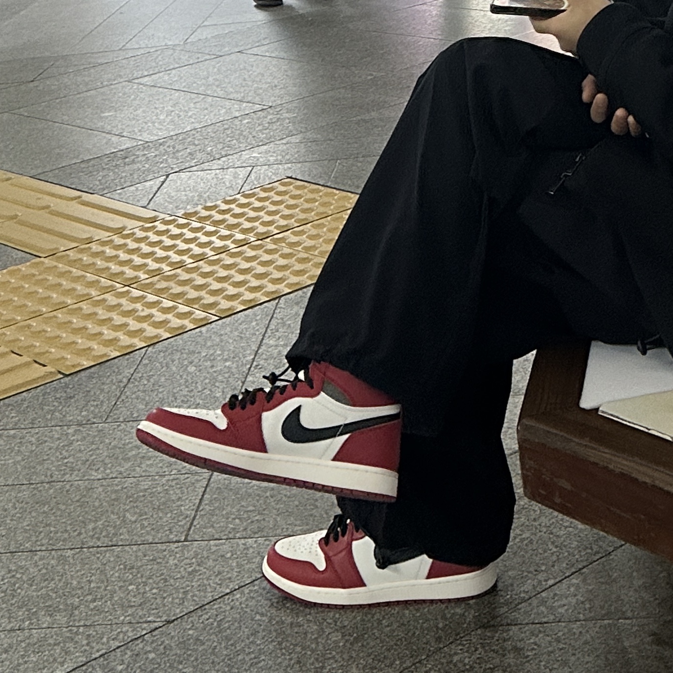 Jordan 1 Retro High OG Chicago 2022 착용 스타일 - 2