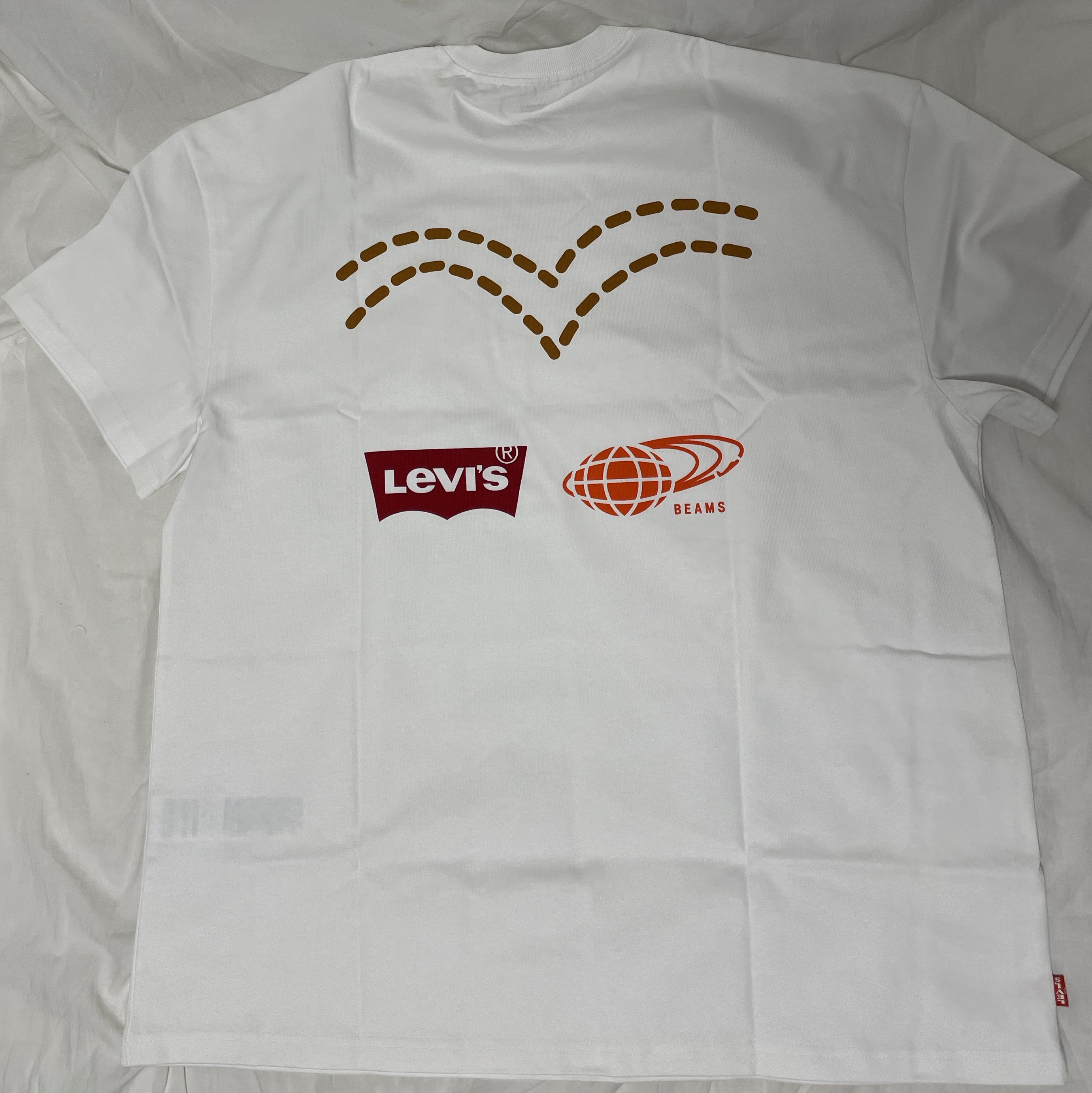 Levi's x Beams Stay Loose T-Shirt White Multi 착용 스타일 - 1