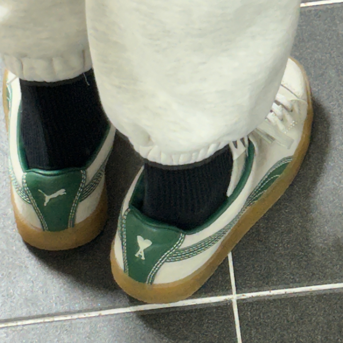 Puma x AMI Suede Crepe Pristine 착용 스타일 - 2