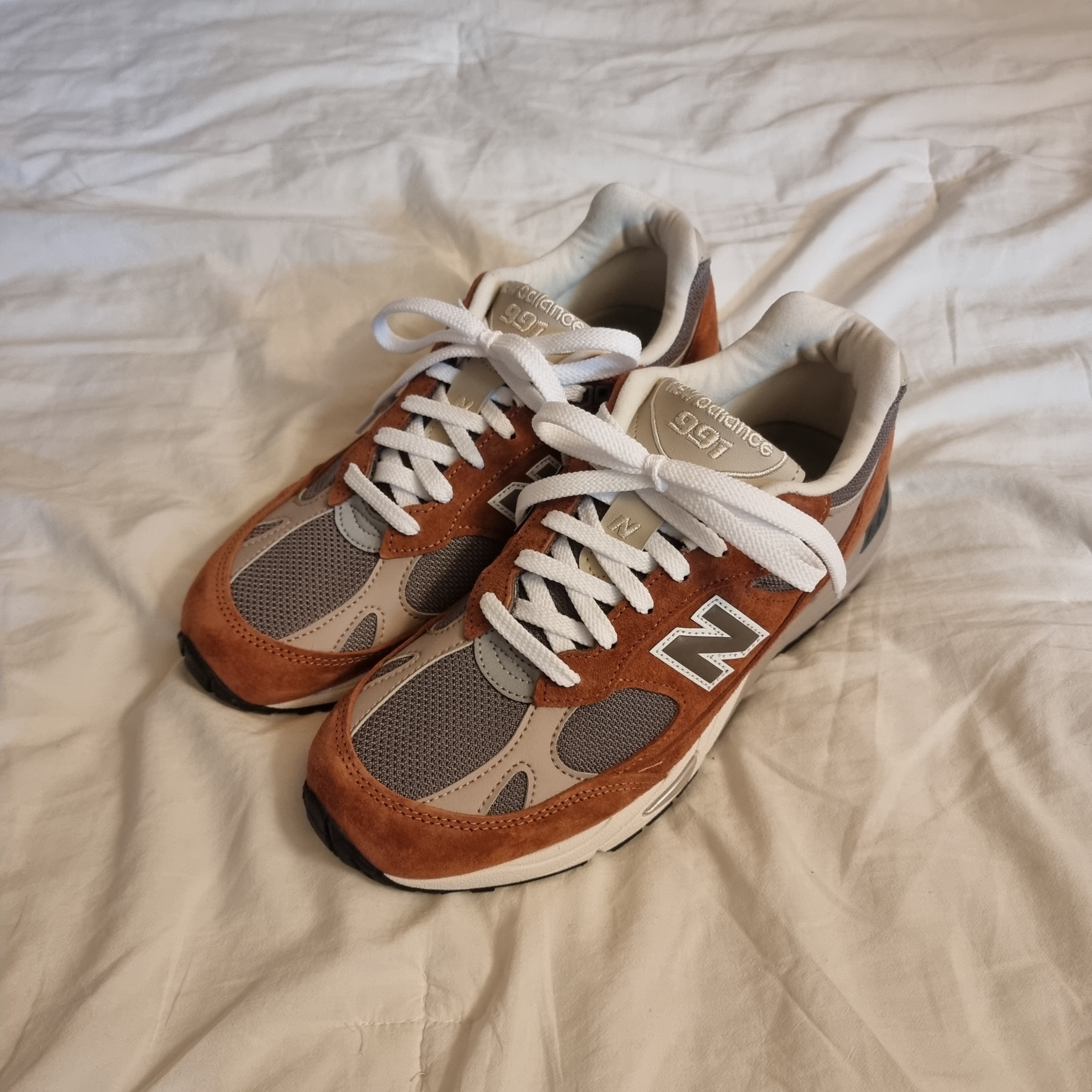 New Balance 991 Made in UK Sequoia Falcon 착용 스타일