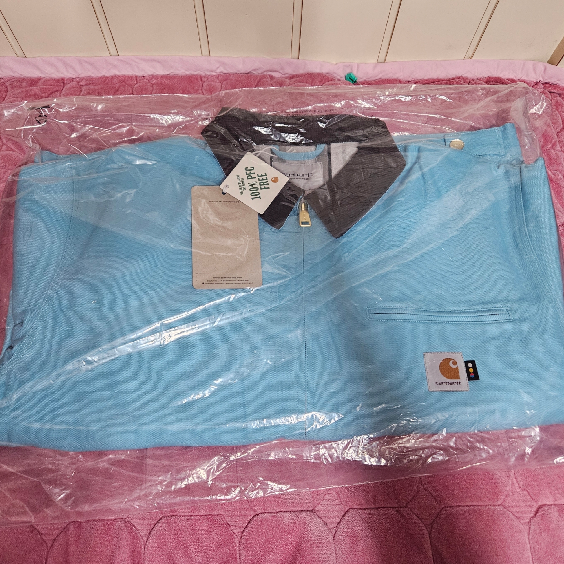 Carhartt WIP x IAB Studio OG Detroit Jacket Milky Blue 착용 스타일