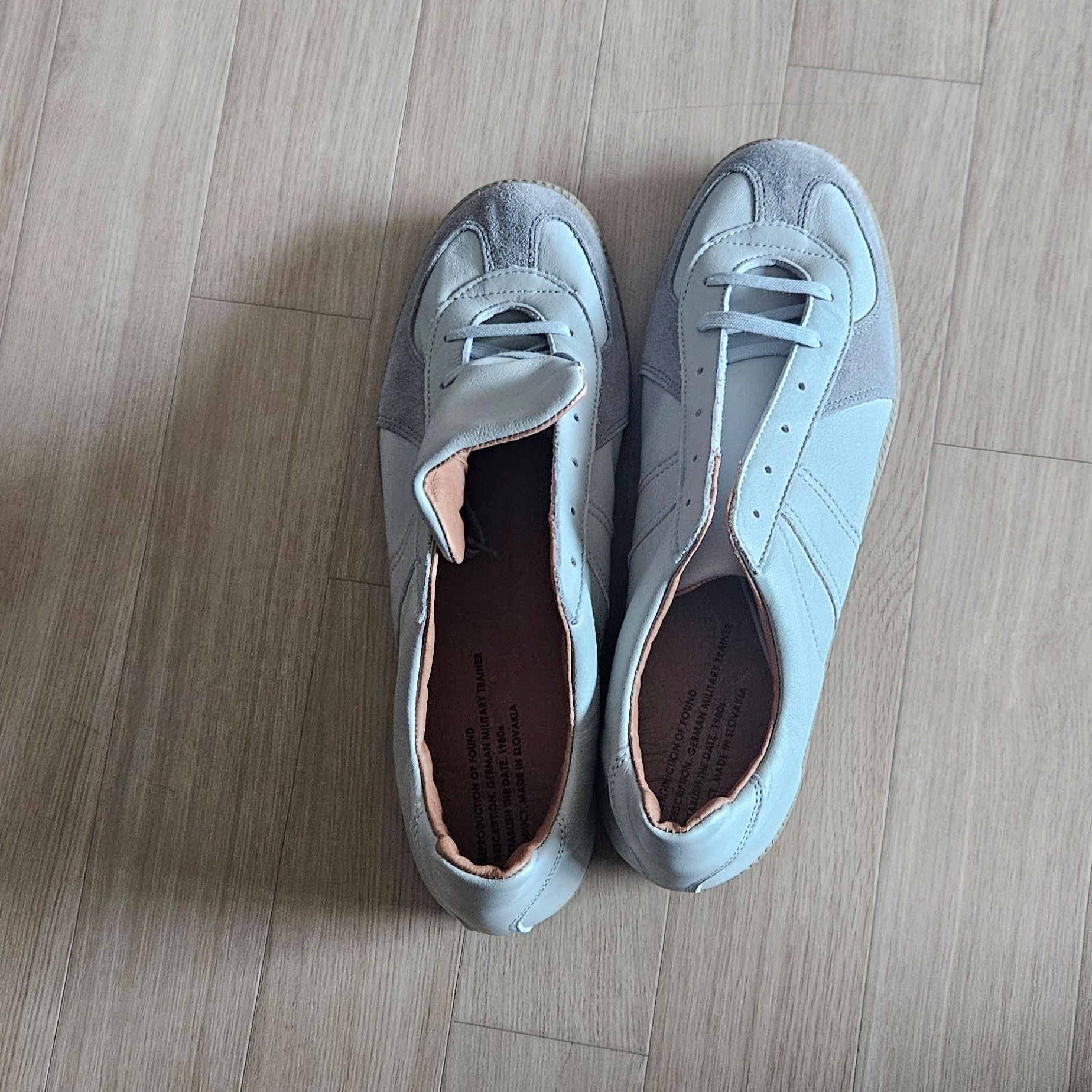 Reproduction of Found German Military Trainer 1700L Light Gray 착용 스타일