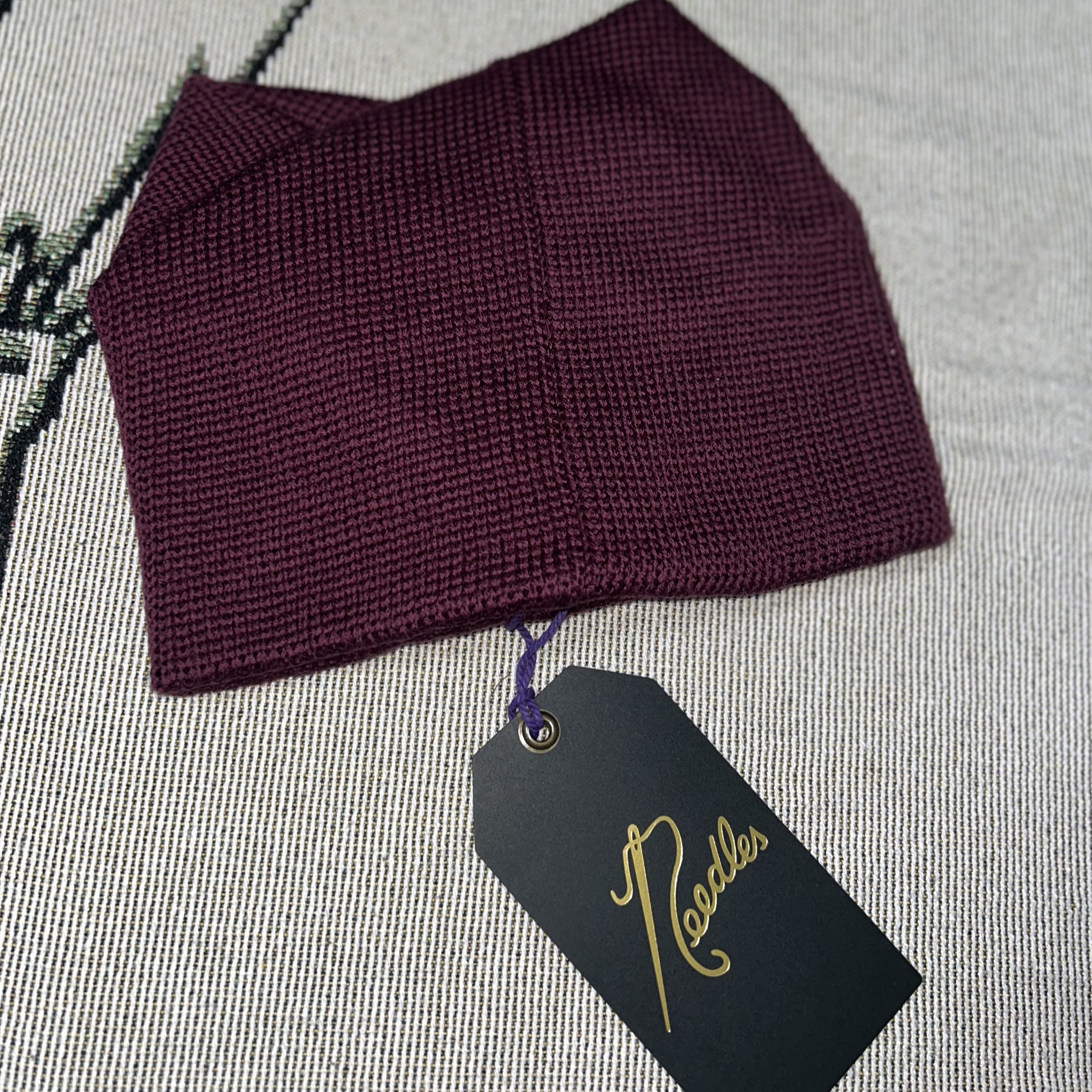 Needles Merino Wool Neck Warmer Wine 착용 스타일 - 2