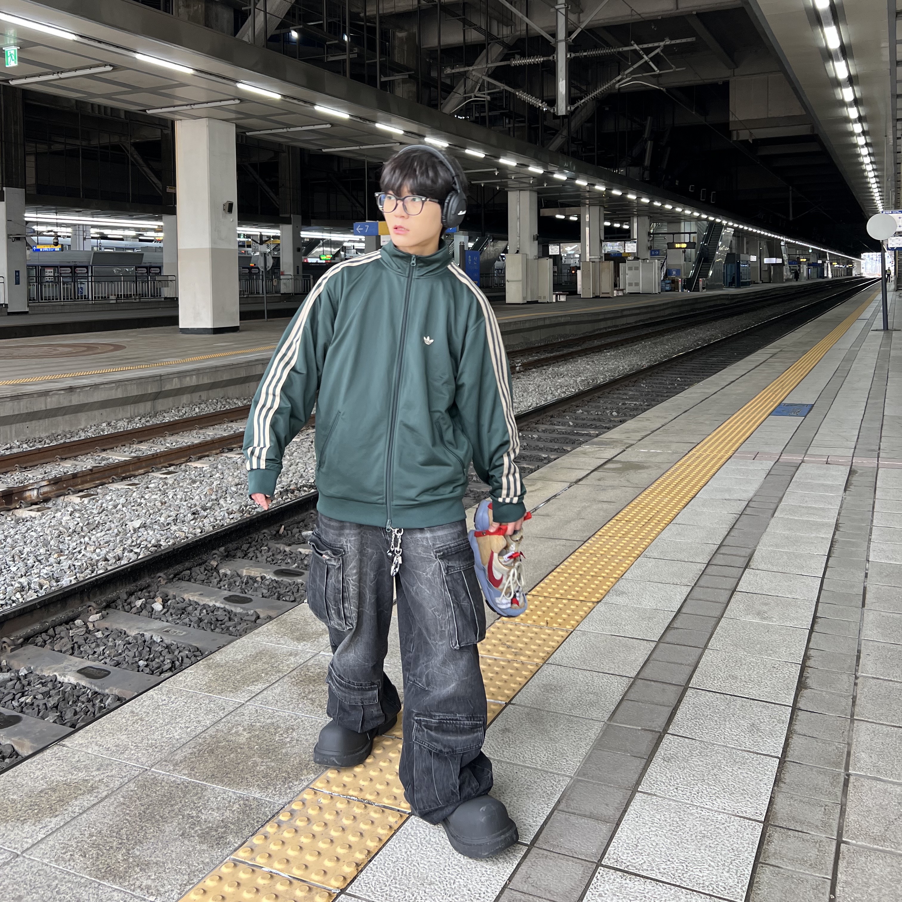 Balenciaga Steroid Derby Black, Nike x Tom Sachs Mars Yard Overshoe 3.0 착용 스타일 - 4