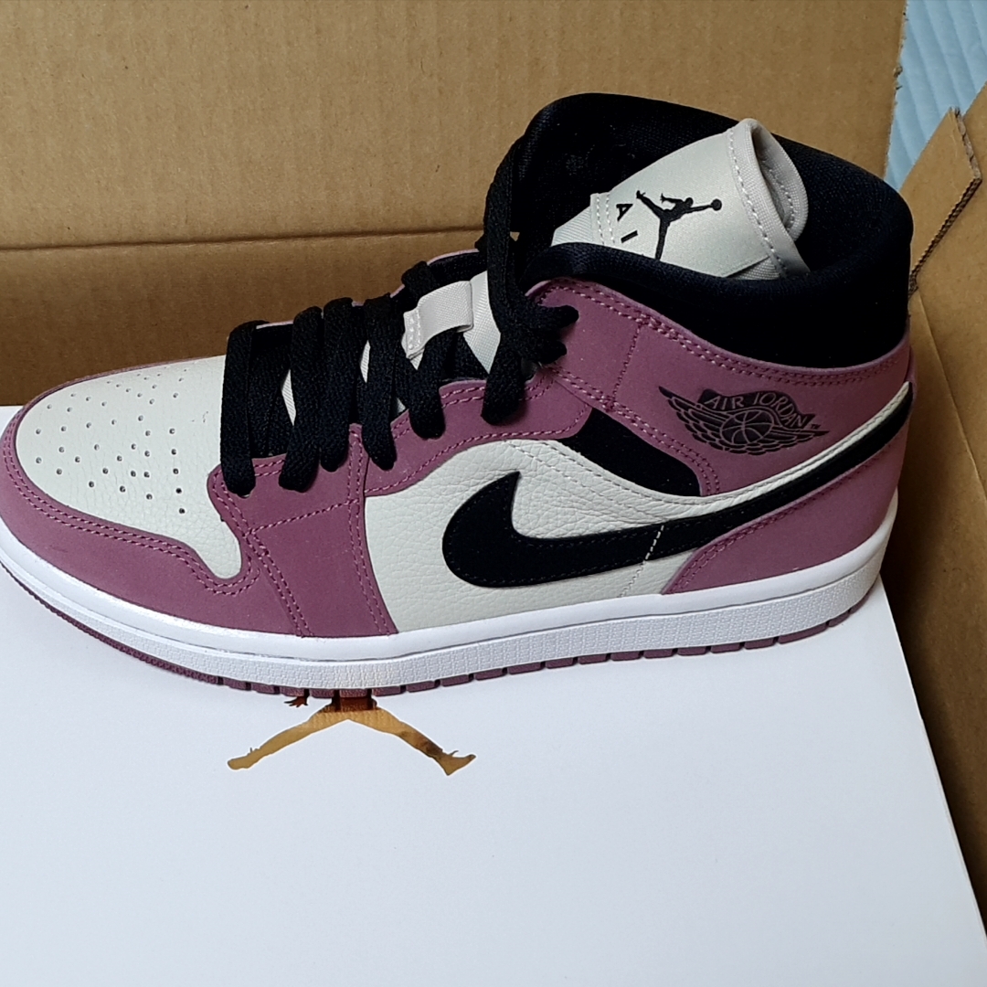 (W) Jordan 1 Mid SE Light Mulberry 착용 스타일