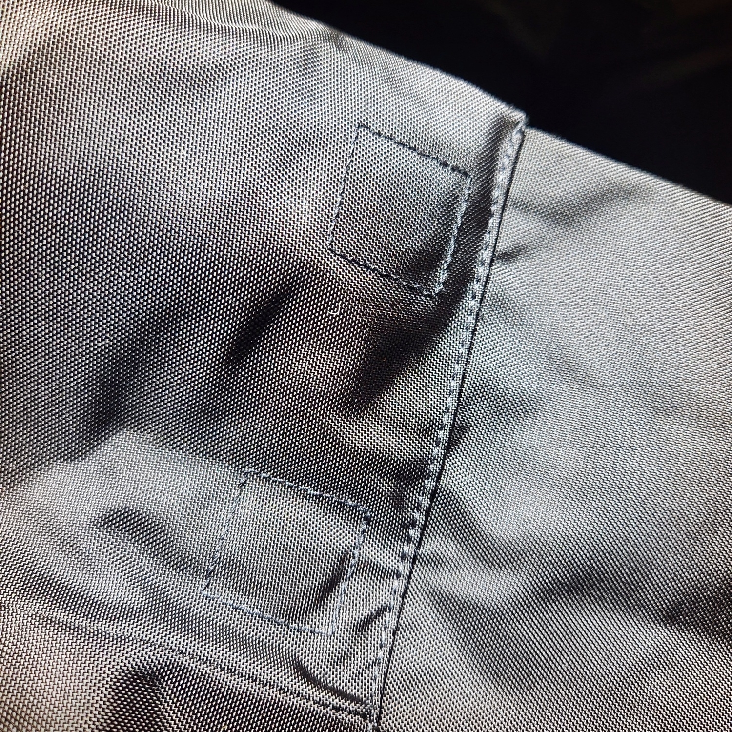 Yeezy Gap Engineered By Balenciaga T-Cut Parka Black 착용 스타일 - 4