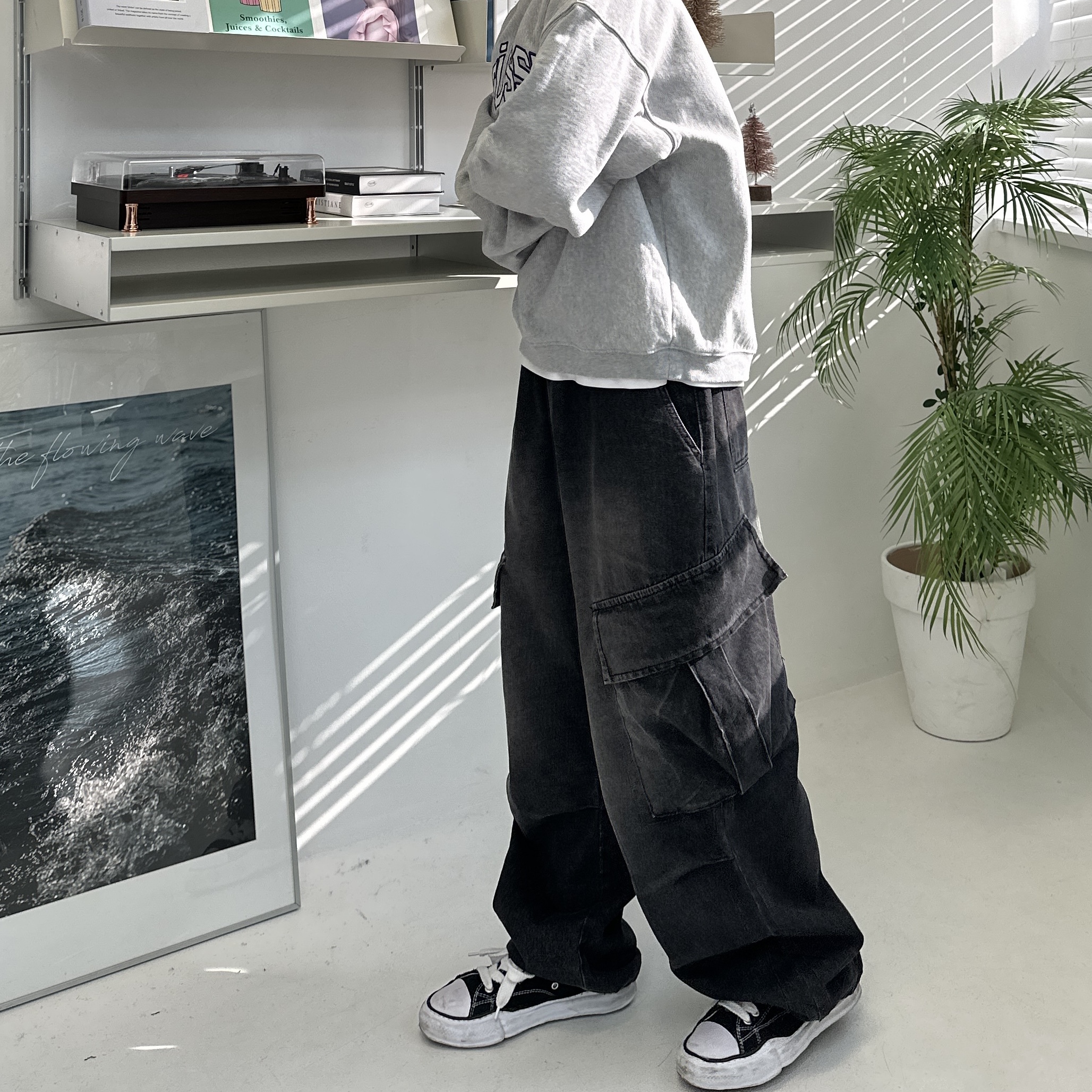 Maison Mihara Yasuhiro Peterson OG Sole Canvas Low Sneakers Black, Stussy Relaxed Oversized Crew Grey Heather 착용 스타일 - 1