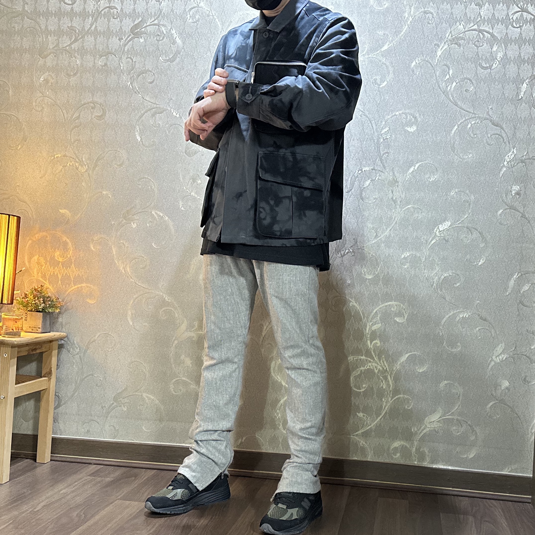 Palace x Porter Jacket & Pocket Bag Black, New Balance x Stone Island 991v2 Made in UK Black Olive Night 착용 스타일 - 3