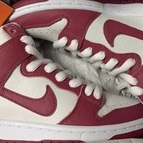 Nike SB Dunk High Pro ISO Sweet Beet White 착용 스타일