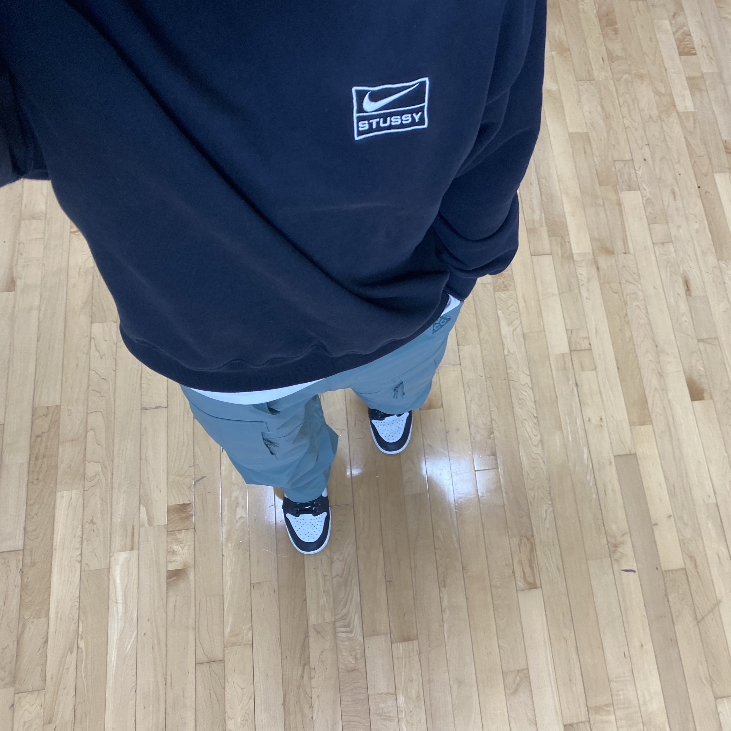 Nike x Stussy NRG Washed Fleece Crewneck Black (DO5310-010) 착용 스타일