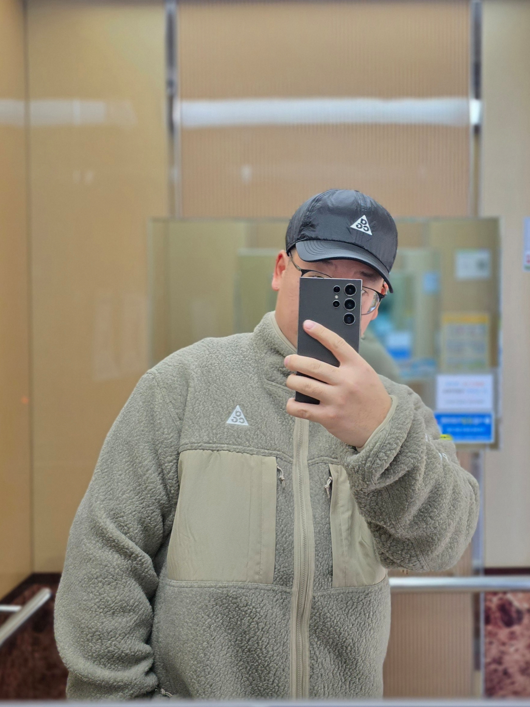 Nike ACG Arctic Wolf Full Zip Top Khaki Light Iron Ore - Asia 착용 스타일 - 1