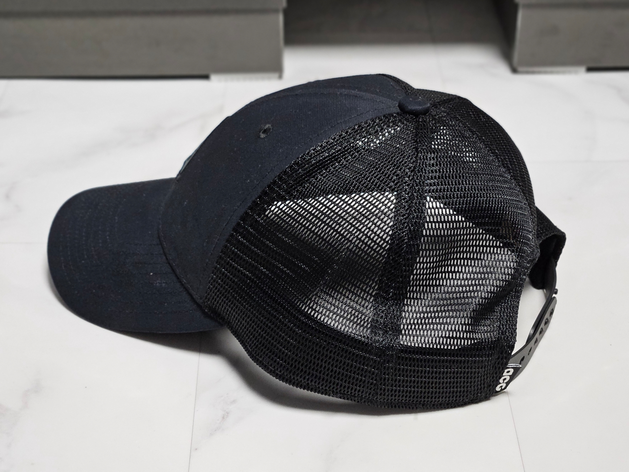 Nike ACG L91 Trucker Cap Black 착용 스타일 - 3