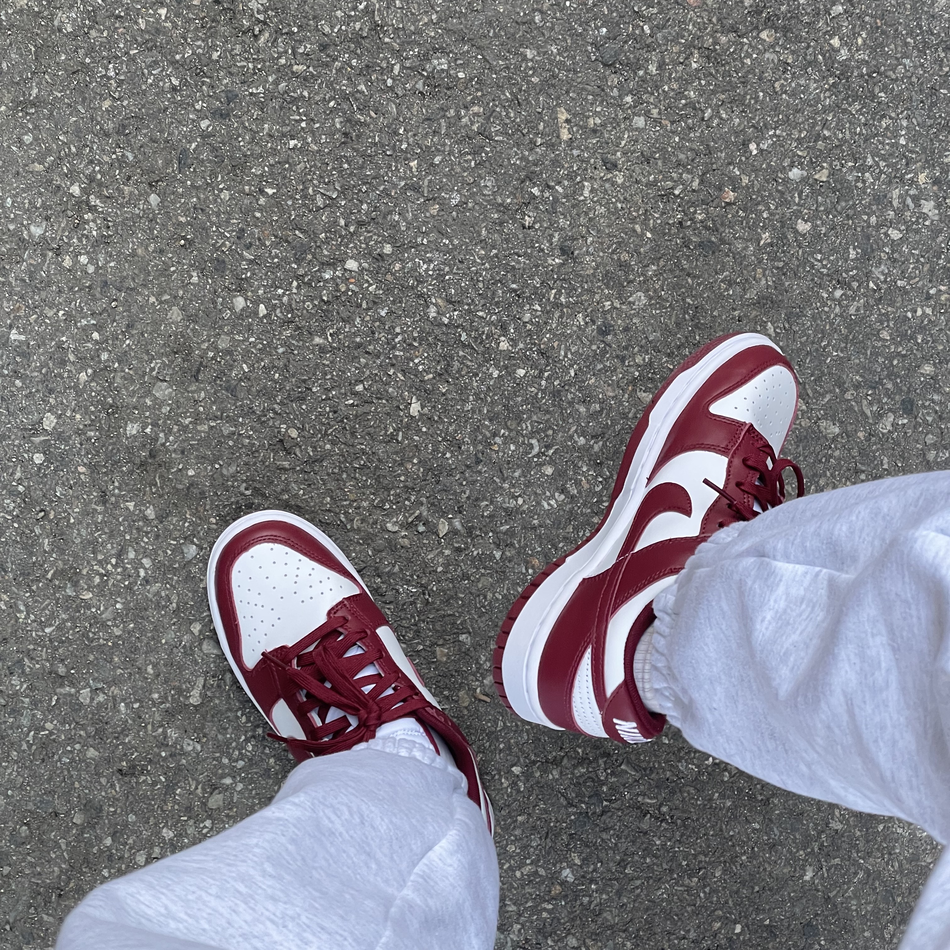 Nike Dunk Low Retro Team Red 착용 스타일 - 2