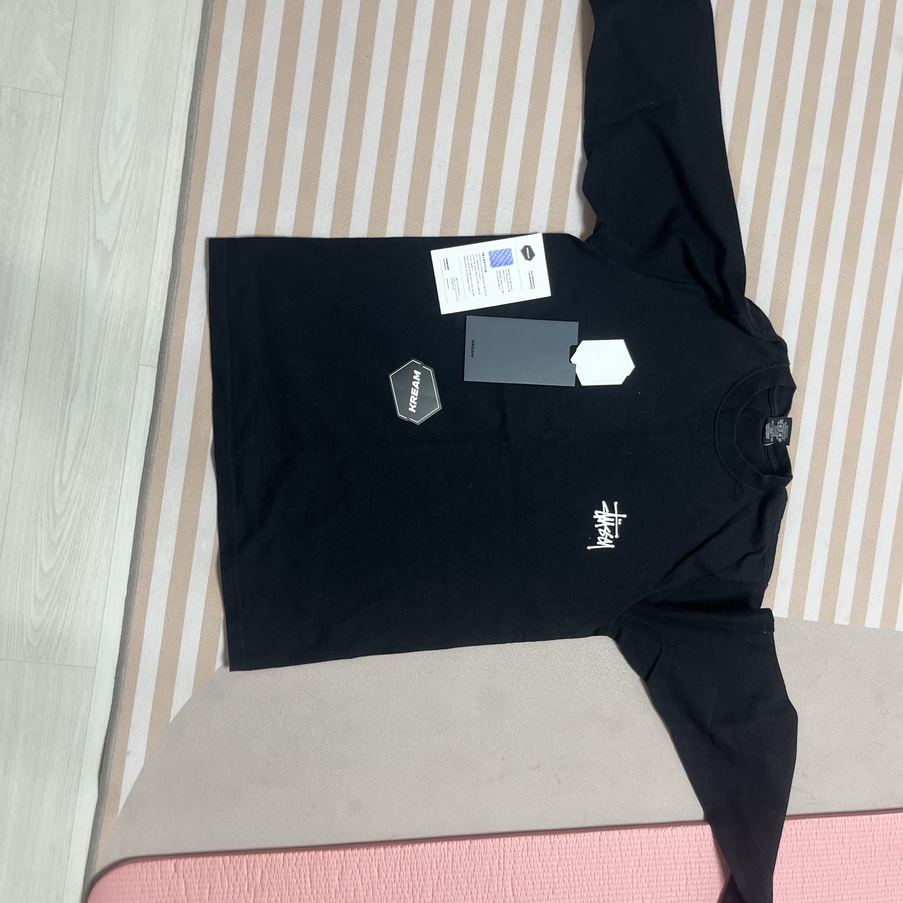 Stussy Basic Stussy LS T-Shirt Black 2022 착용 스타일 - 2