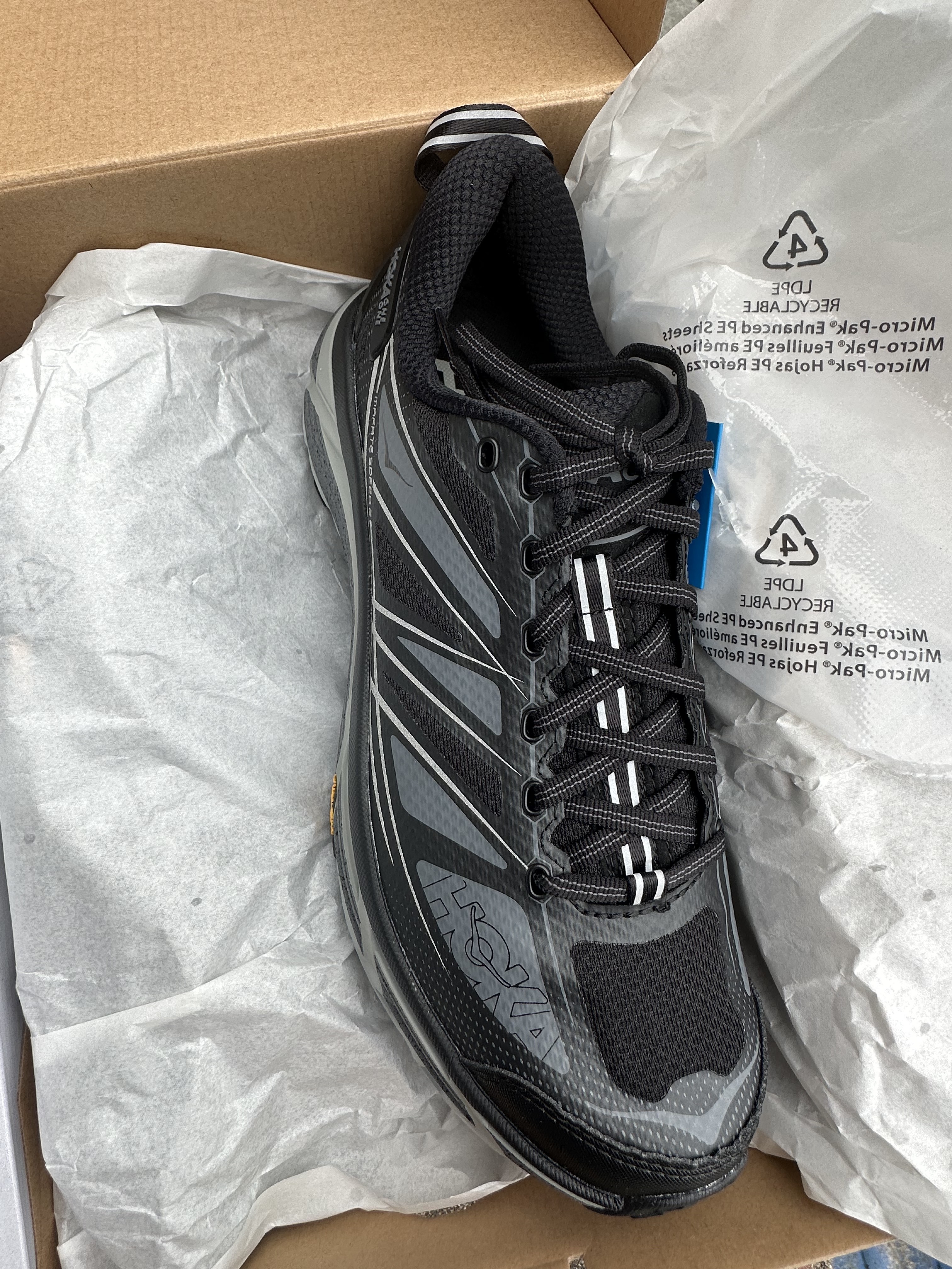 Hoka Mafate Speed 2 Black Castlerock 착용 스타일 - 2