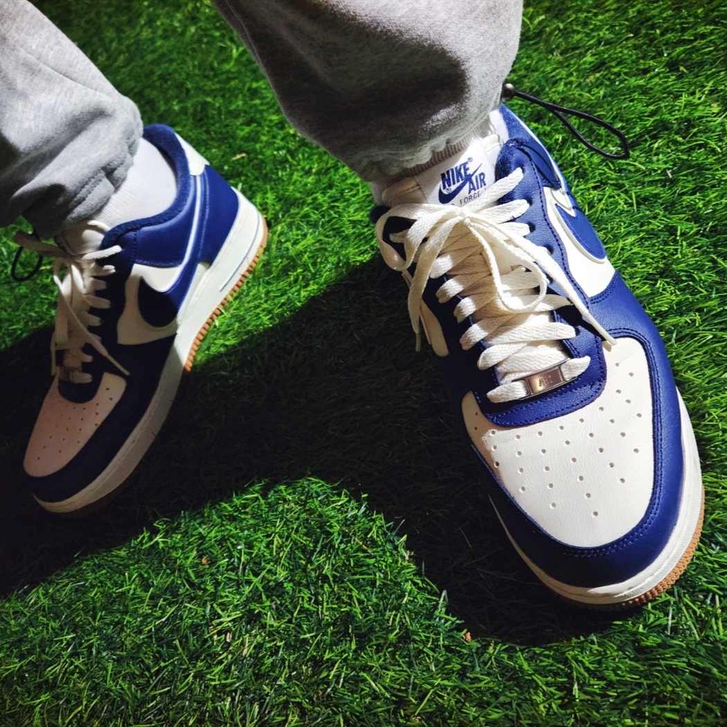 Stussy Basic Stock Low Pro Cap Green, Nike Air Force 1 '07 LV8 Midnight Navy 착용 스타일 - 4