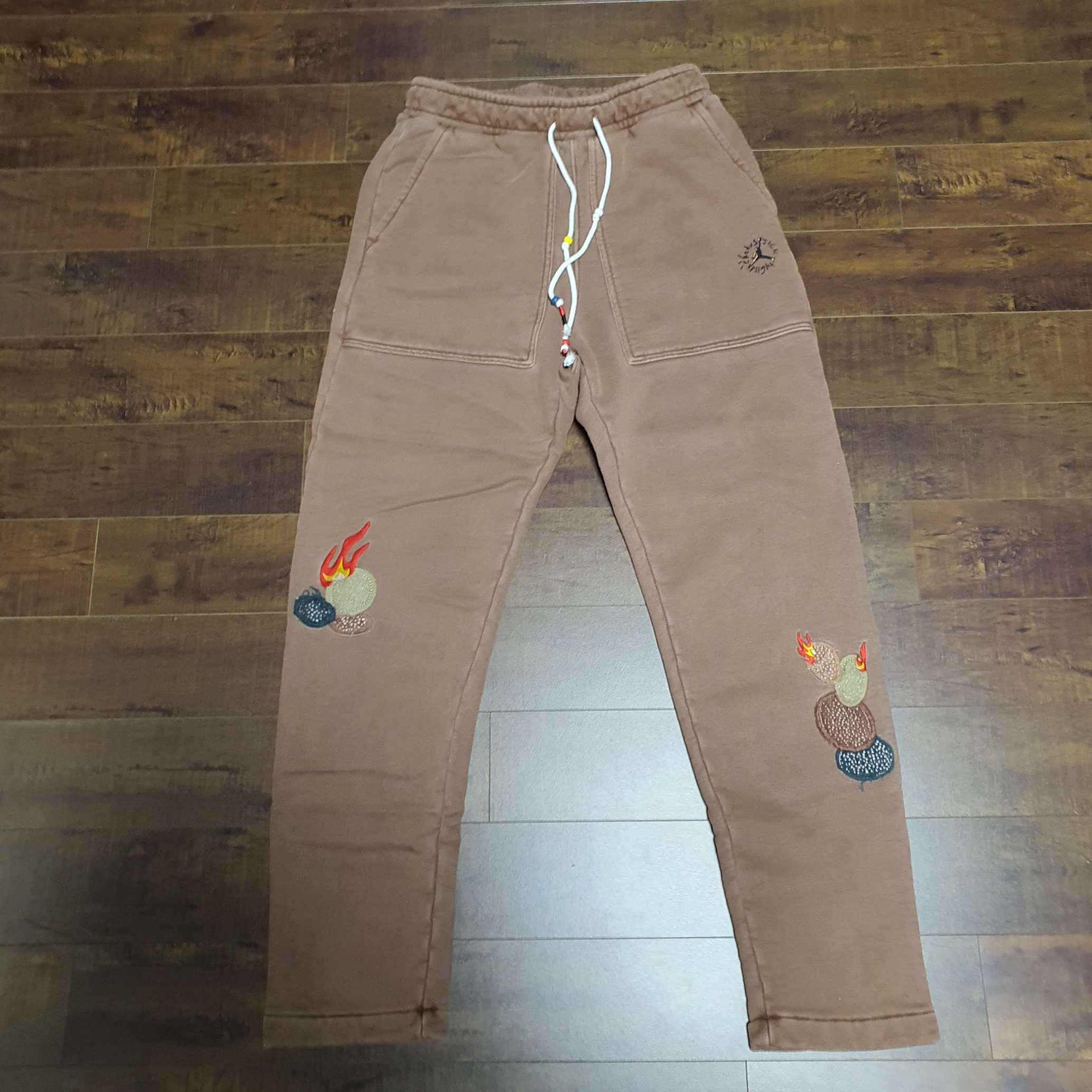 Jordan x Travis Scott Fleece Pants Antique Brown - Asia 착용 스타일