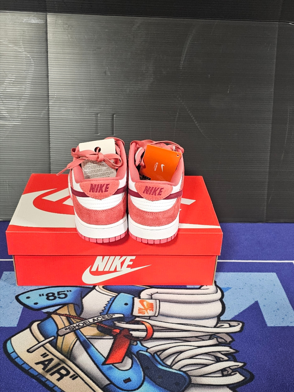 (W) Nike Dunk Low Valentine Day White Adobe 착용 스타일 - 4