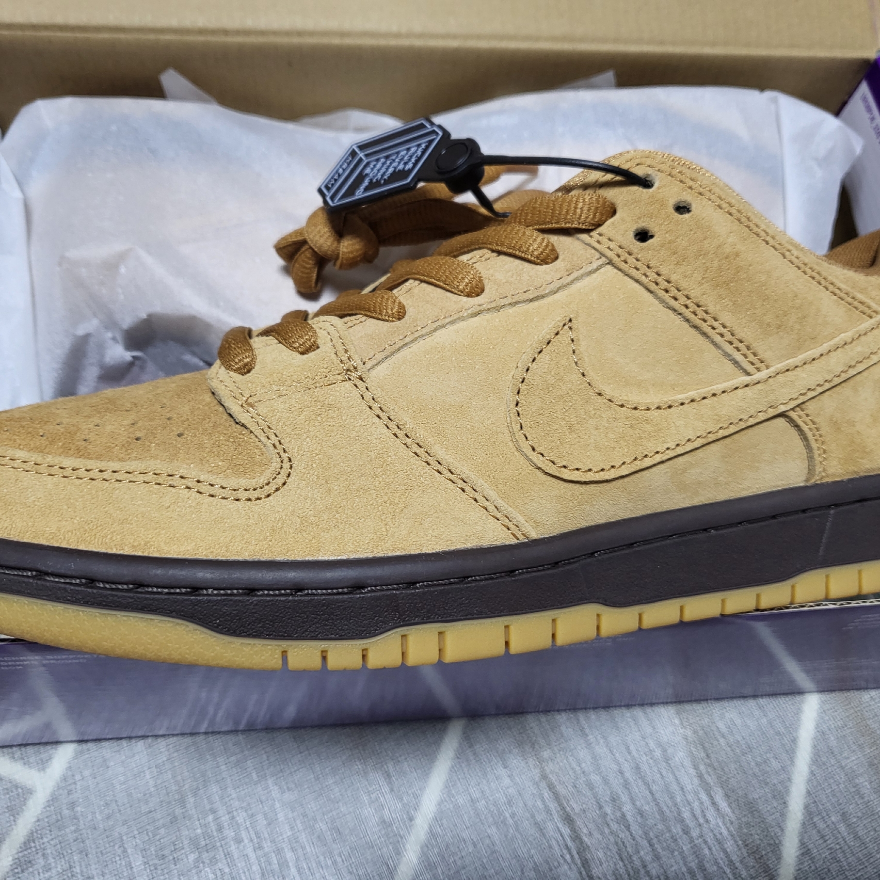 Nike SB Dunk Low Pro Wheat 2023 착용 스타일