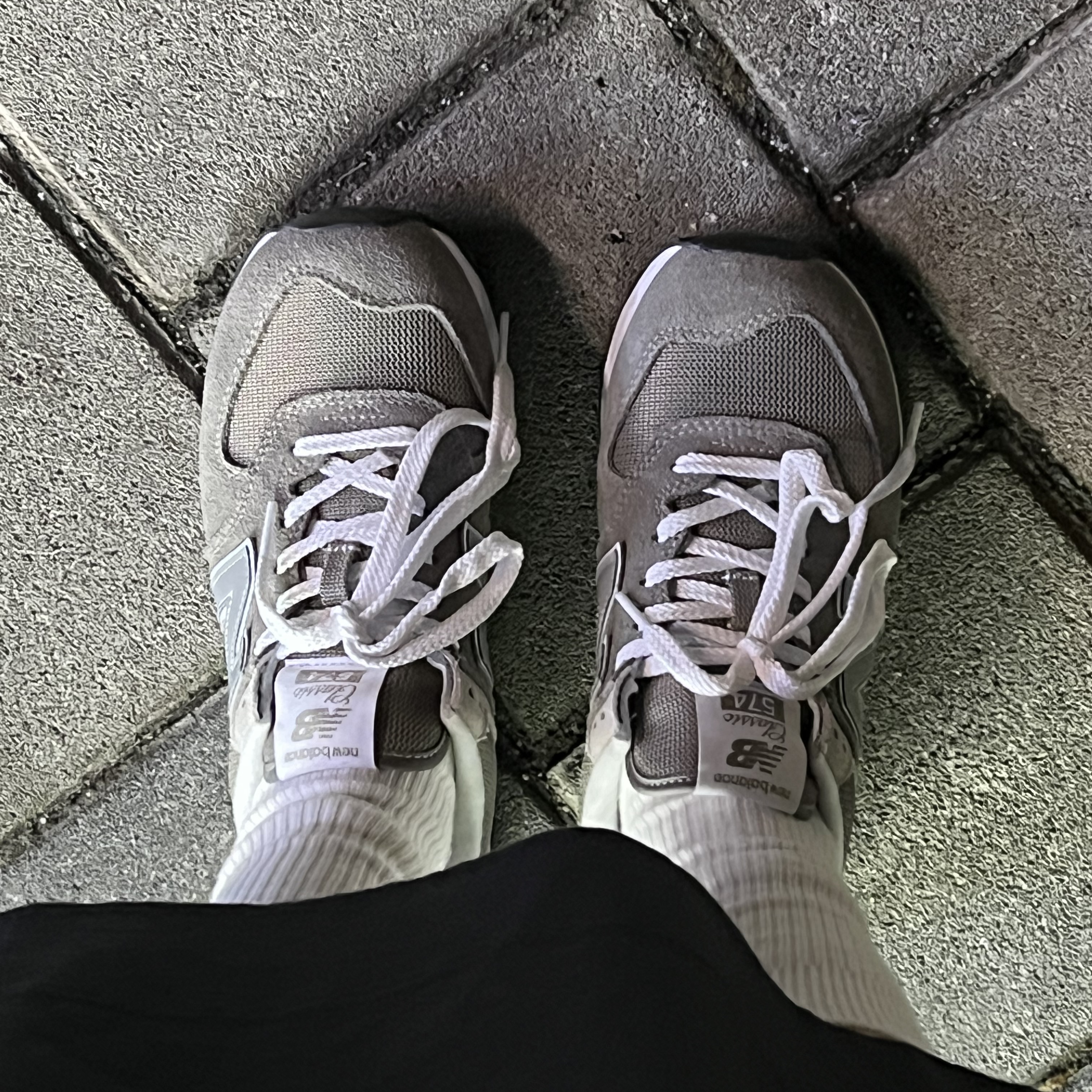 (W) New Balance 574 Worn By Anyone Grey - B Standard 착용 스타일 - 3