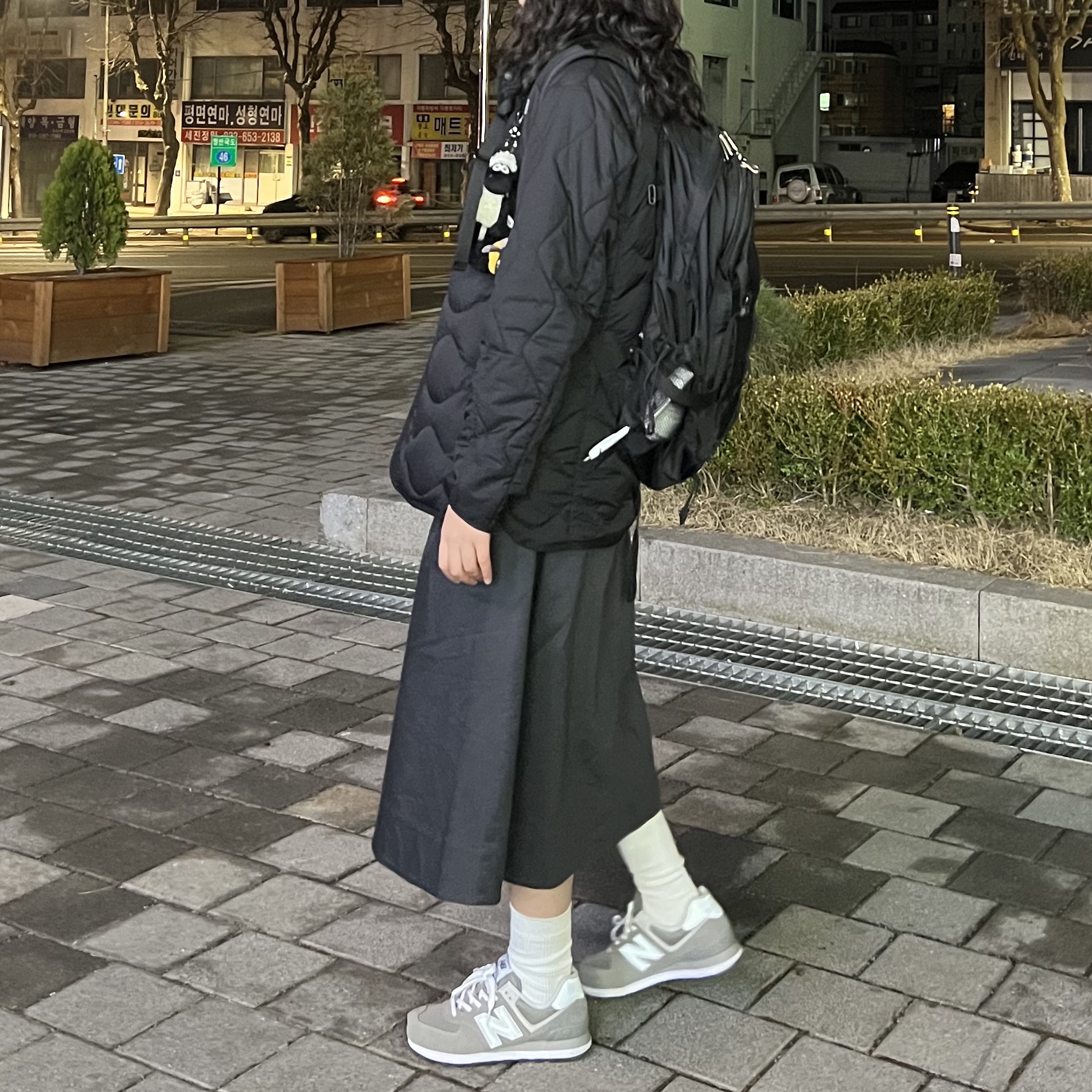 (W) New Balance 574 Worn By Anyone Grey - B Standard 착용 스타일 - 2