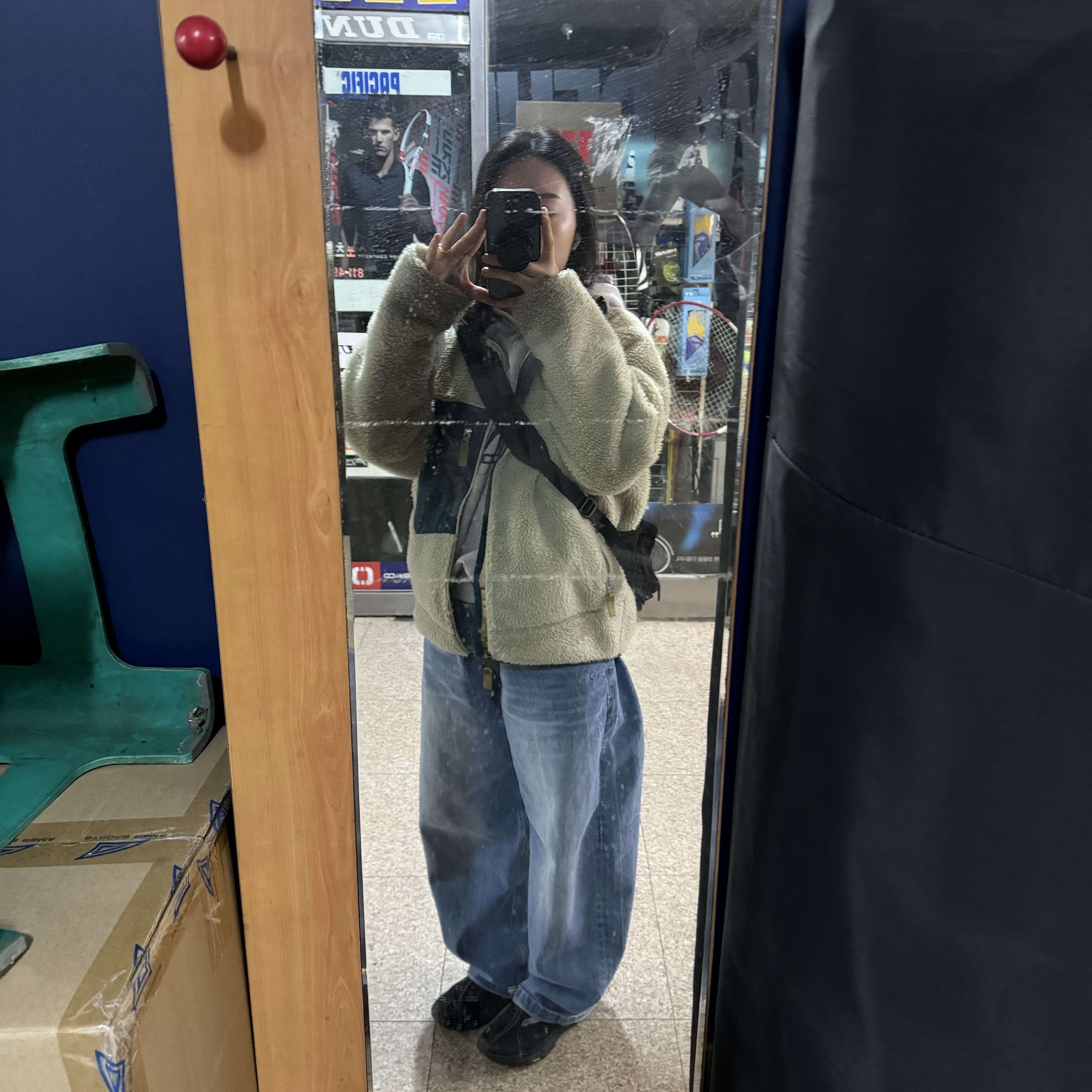 Patagonia Classic Retro-X Jacket Pelican Dark Borealis Green, Millo Archive Reflect Curved Pants Light Blue 착용 스타일