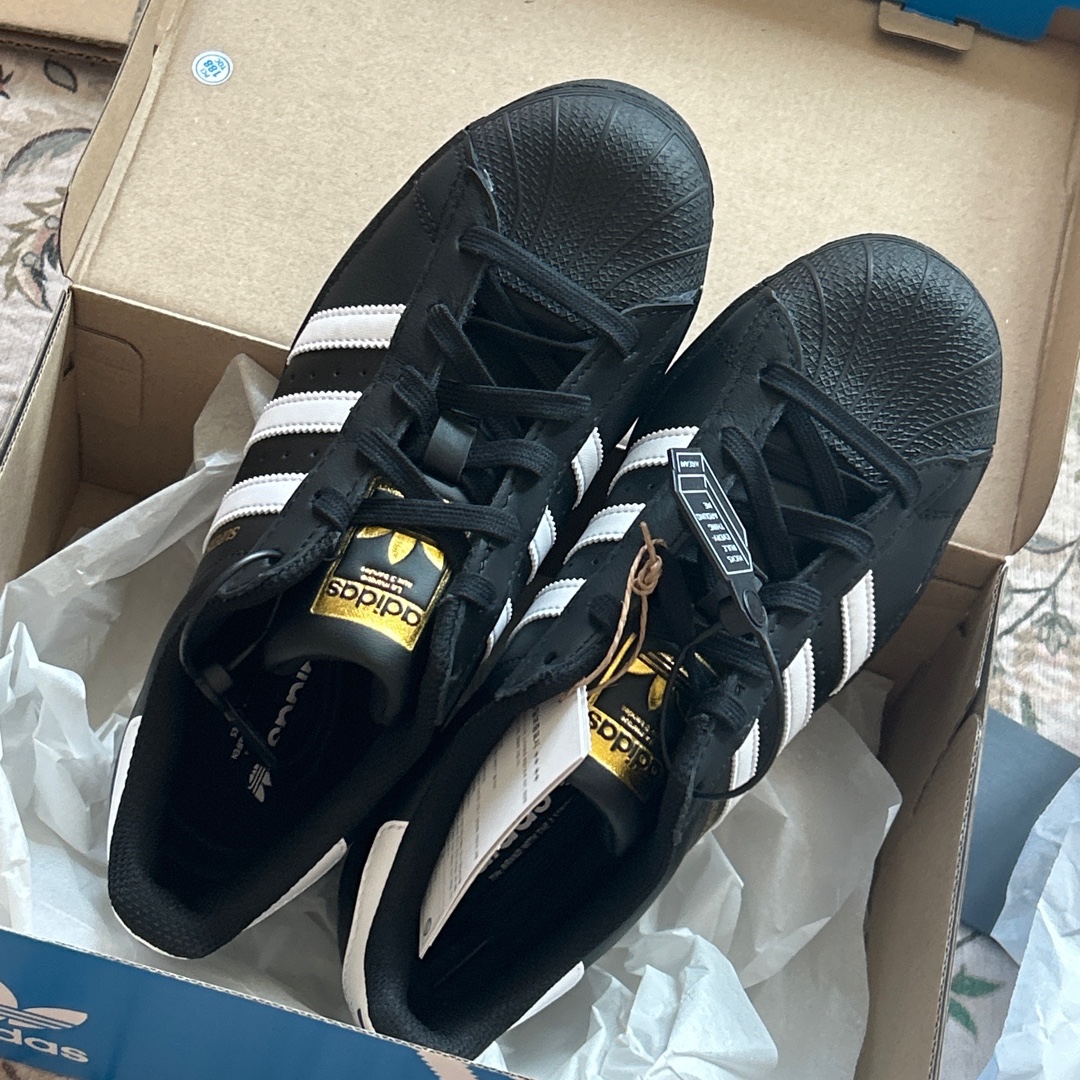 (J) Adidas Superstar Black White 착용 스타일 - 2