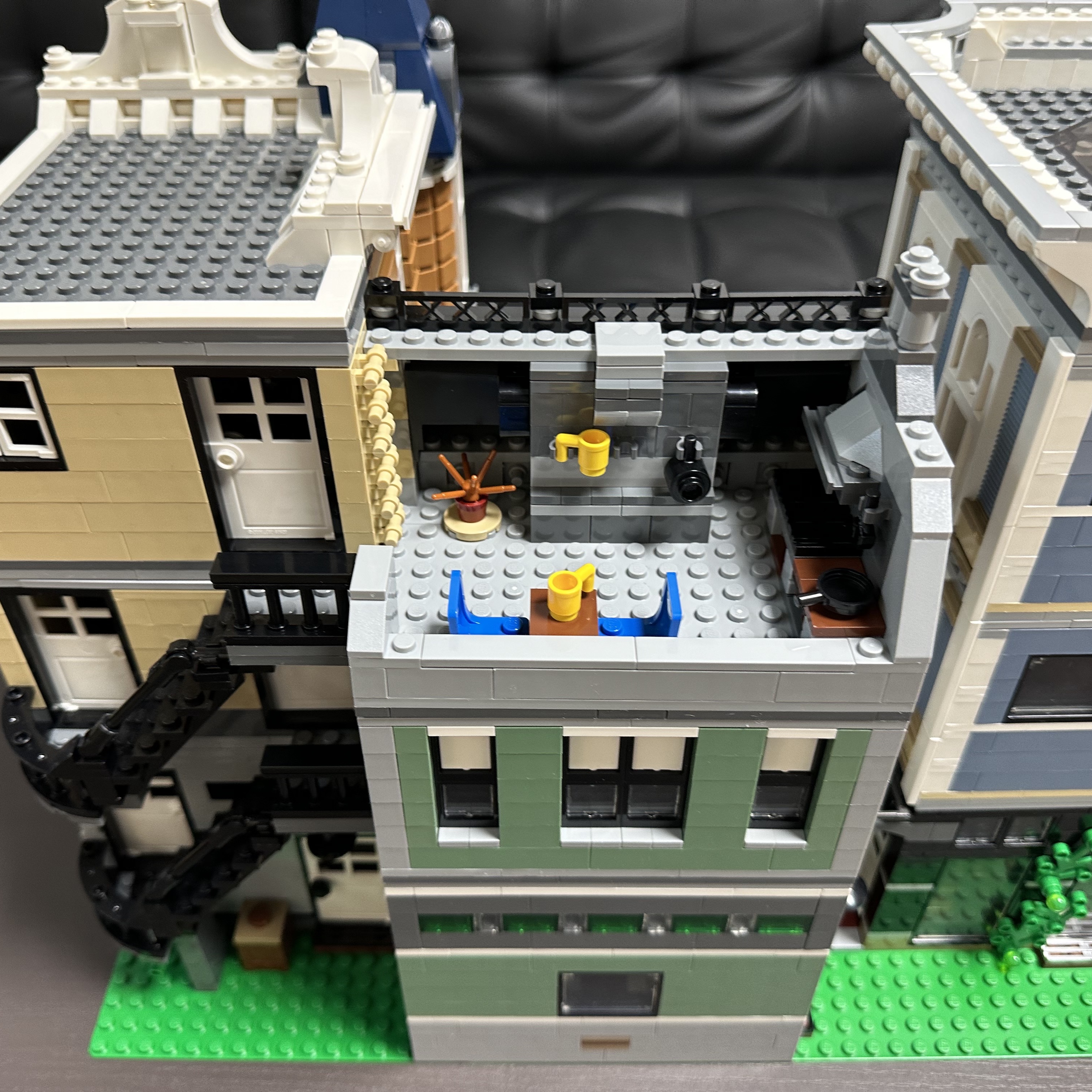Lego Assembly Square 착용 스타일 - 2