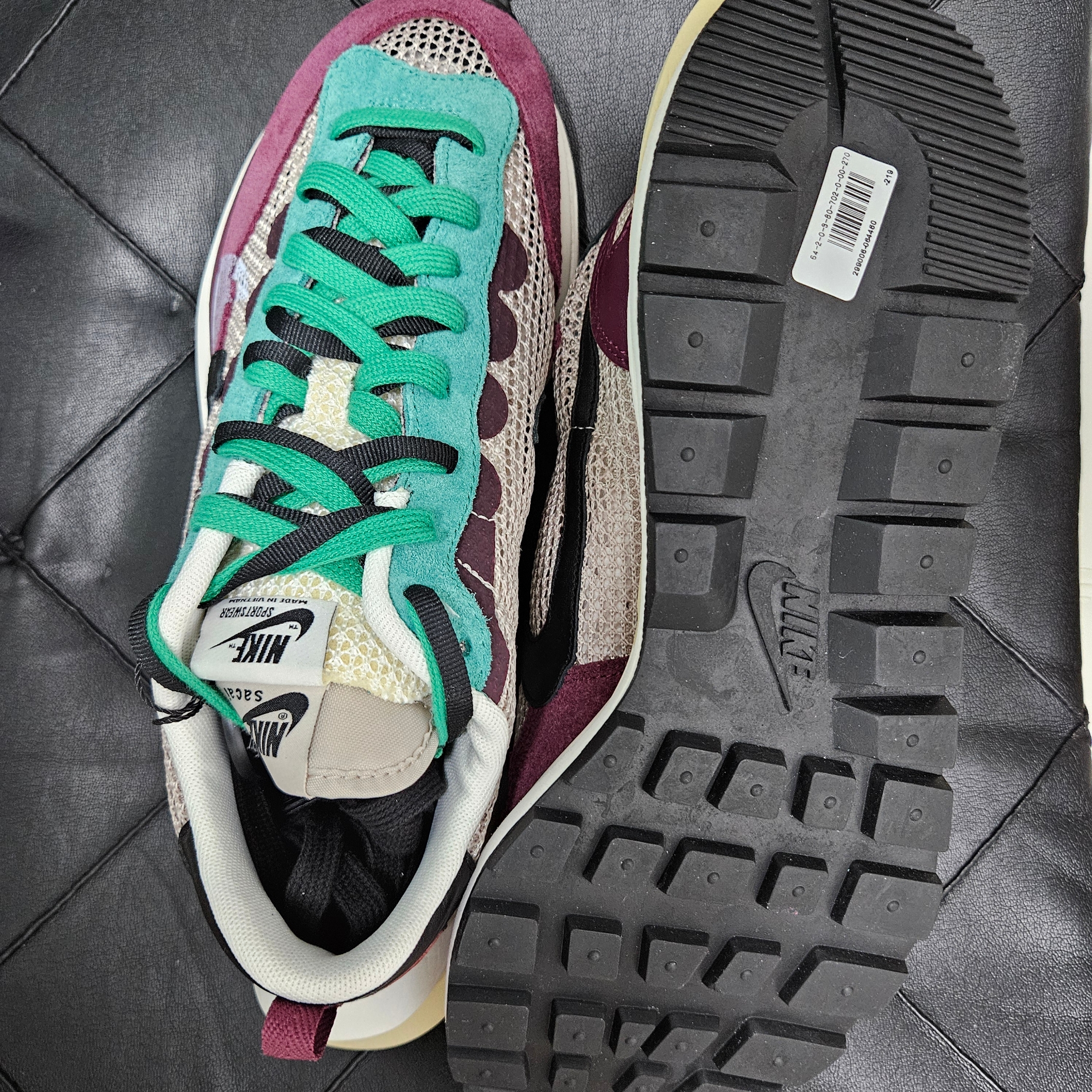 Nike x Sacai VaporWaffle String & Black Villain Red 착용 스타일