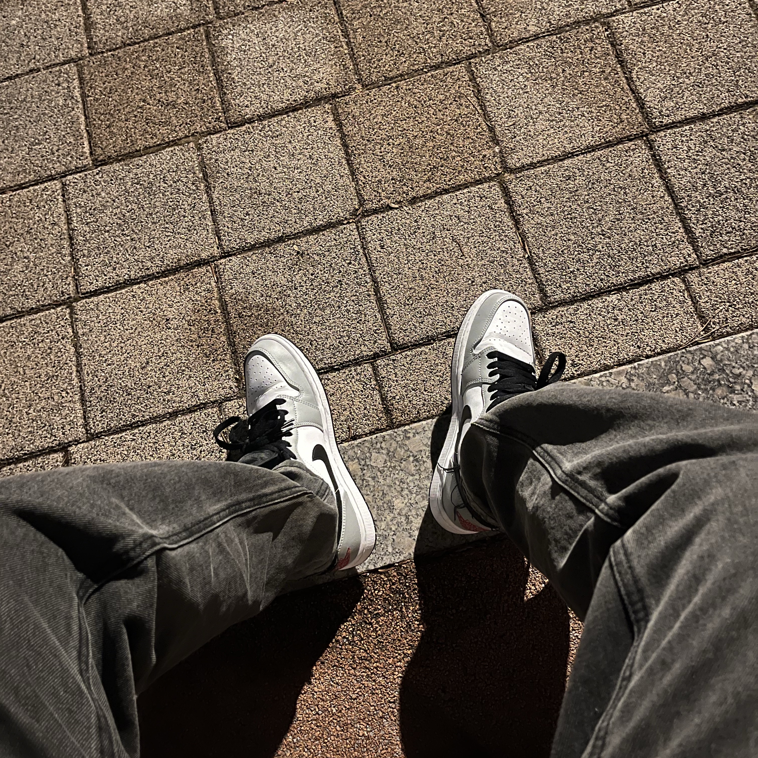 Jordan 1 Low Light Smoke Grey 착용 스타일 - 2