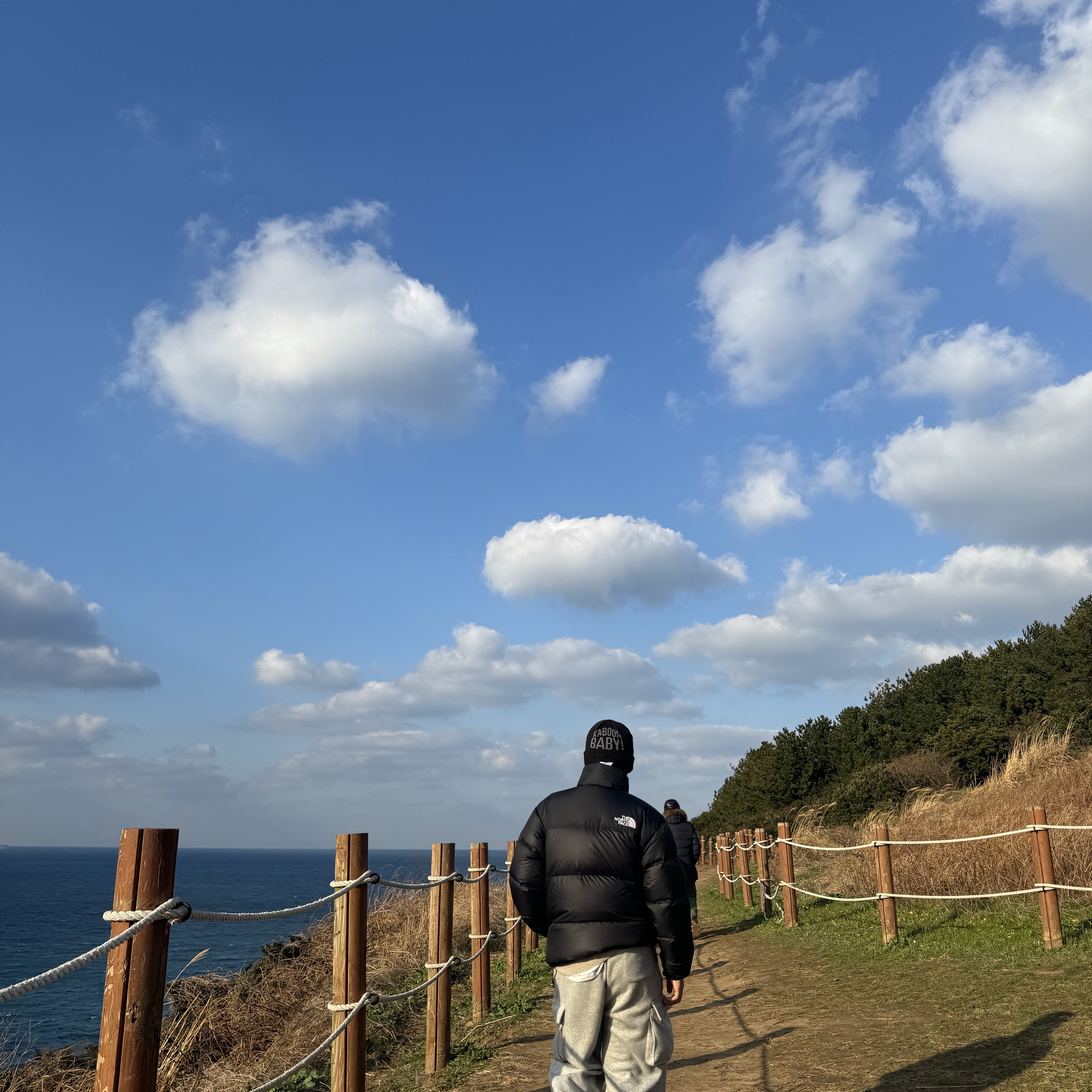 The North Face 1996 Retro Nuptse Jacket Black 착용 스타일