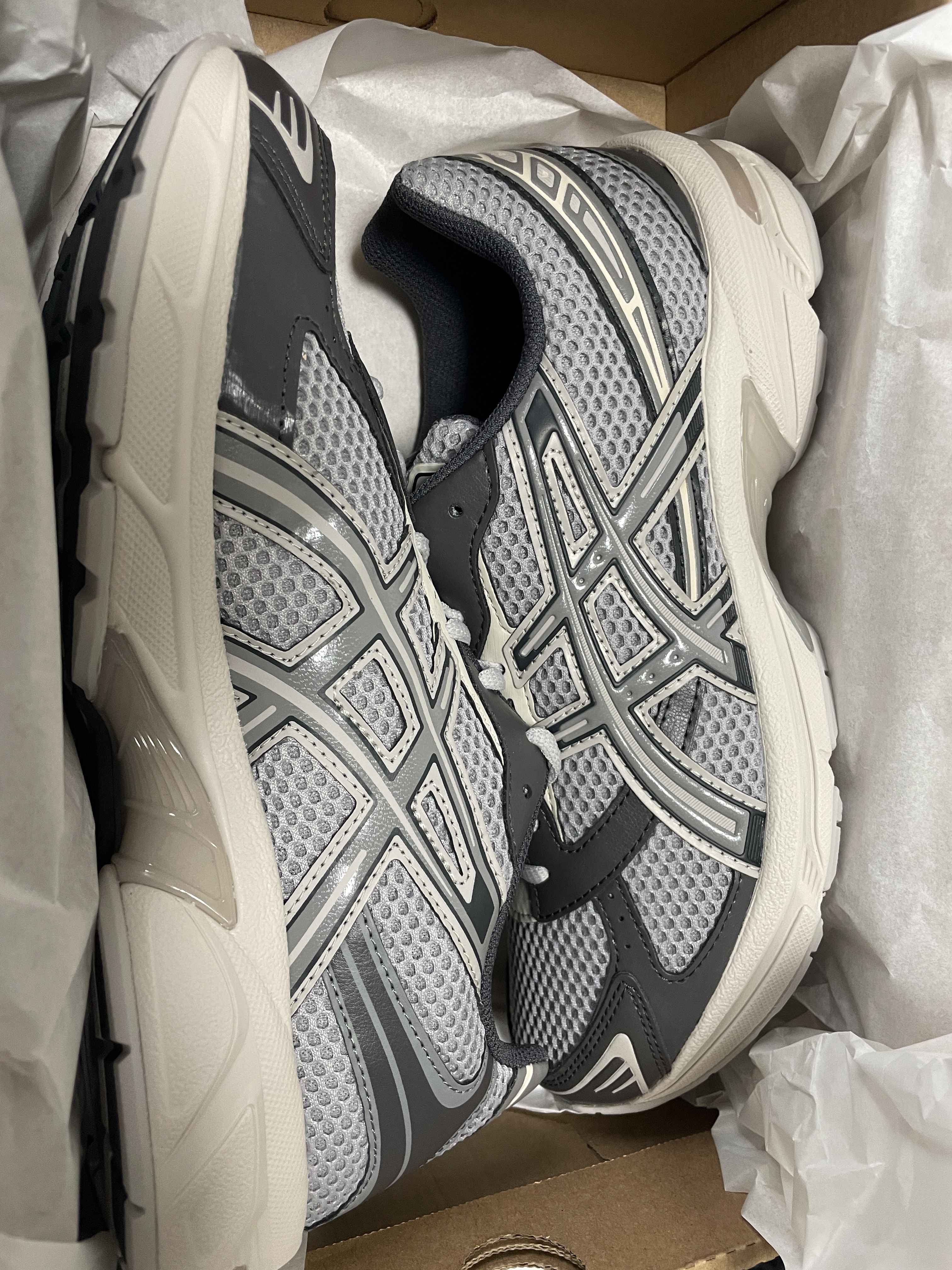 Asics Gel-1130 Oyster Grey Clay Grey 착용 스타일